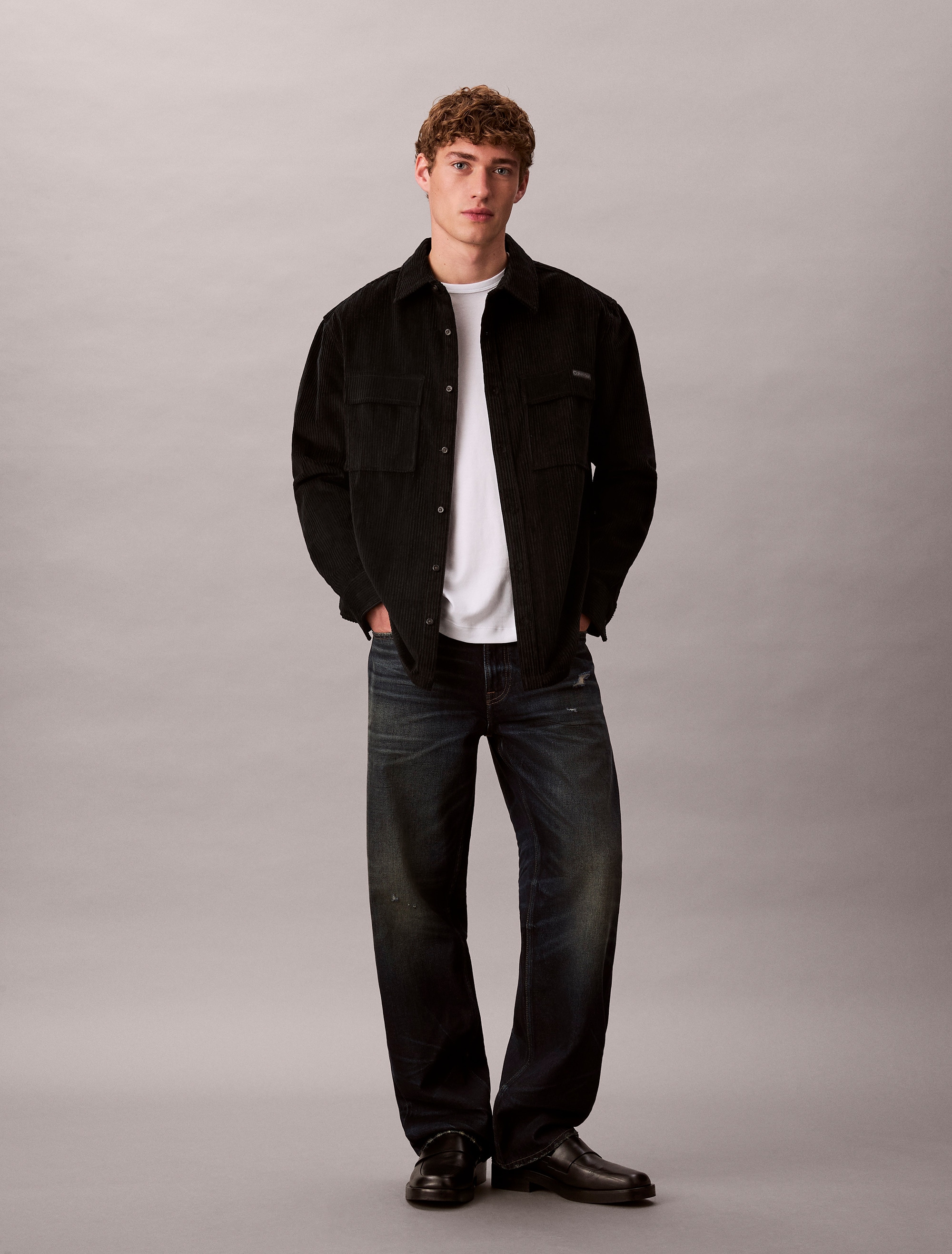 Calvin Klein Jeans Langarmhemd relaxed fit, normaler Hemdkragen, mit Brusttaschen