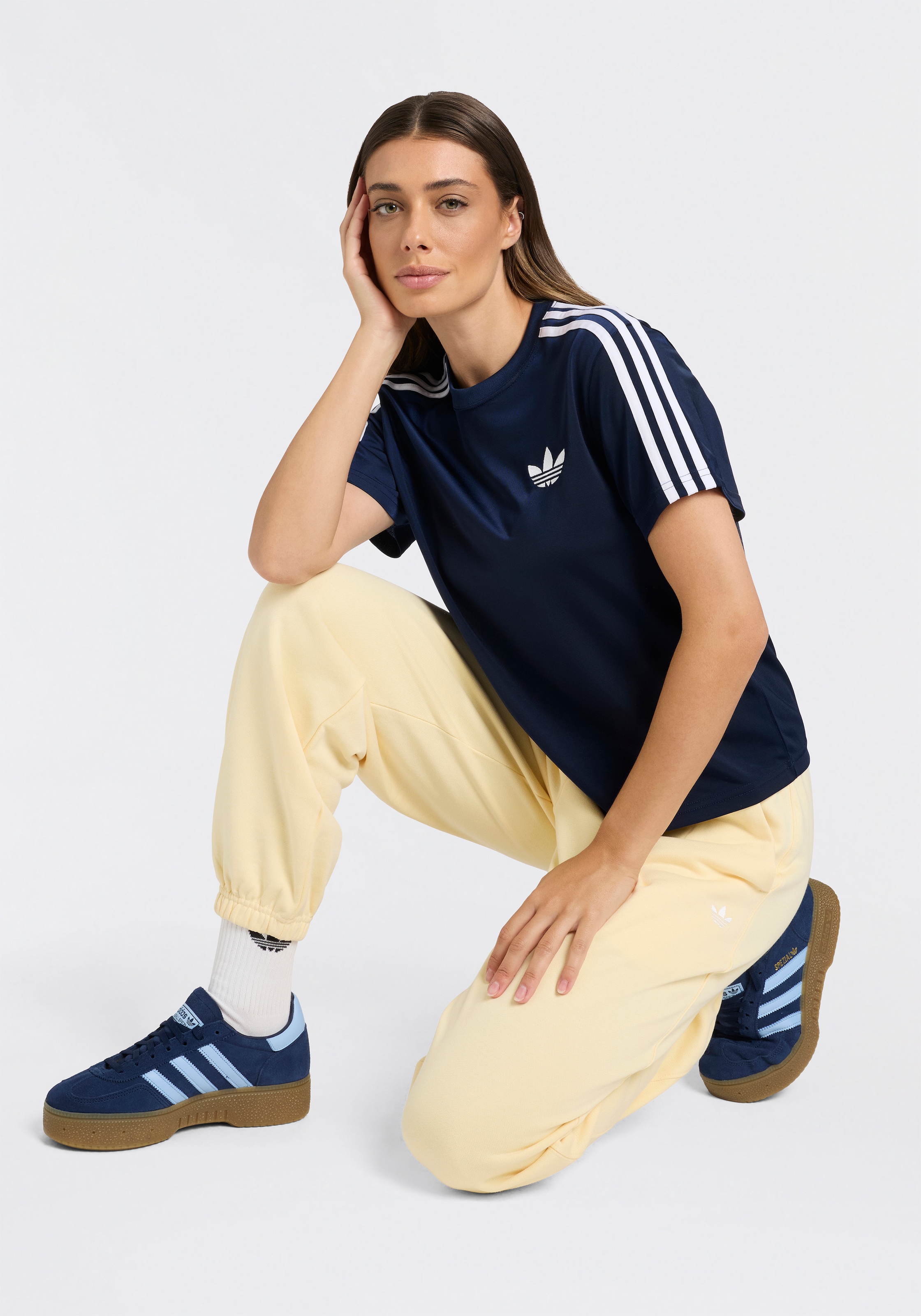 adidas Originals Sporthose »ESSENTIALS FRENCH TERRY«  mit Baumwolle, normale Weite