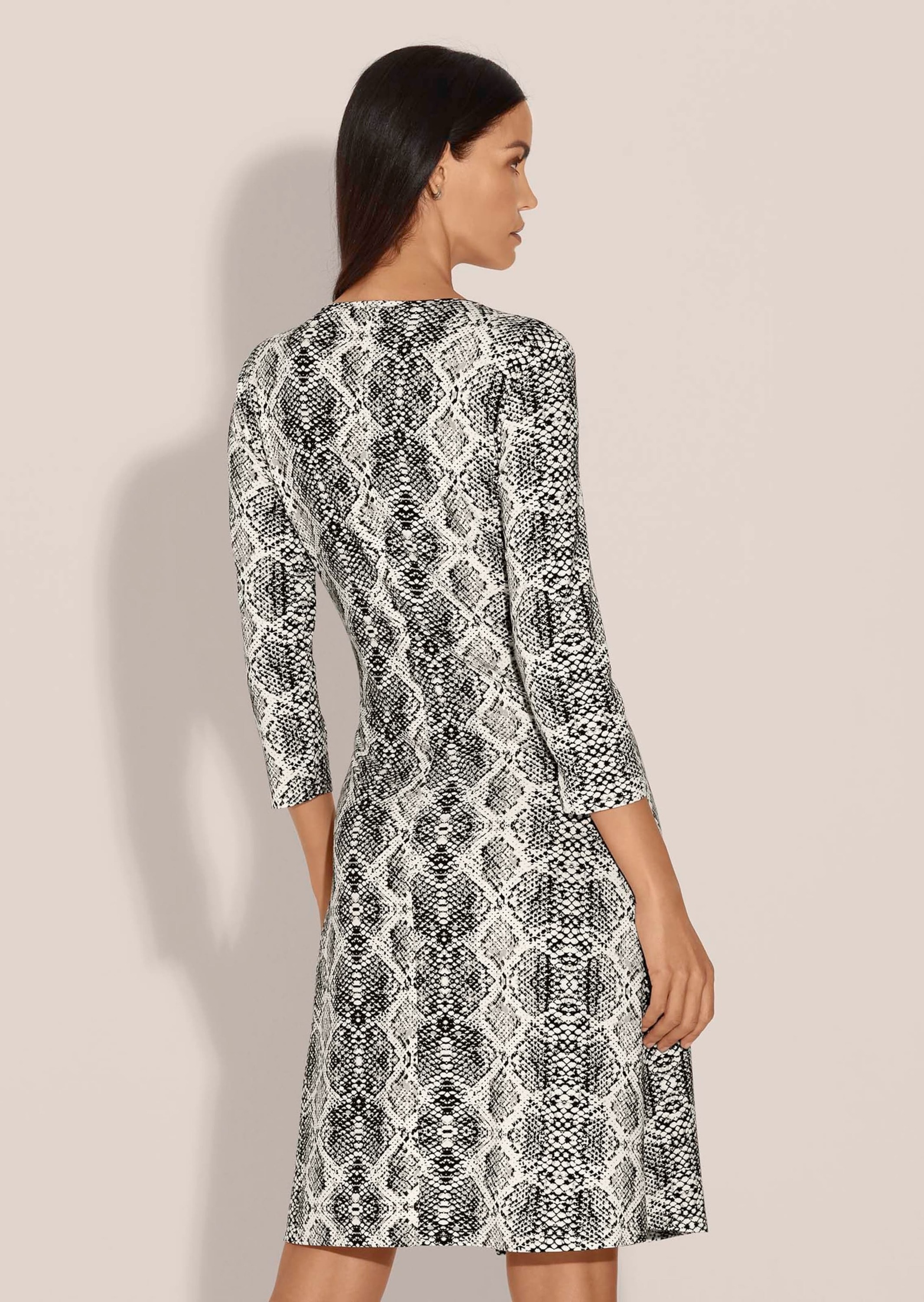 MADELEINE Jerseykleid »Kleid Jersey-Kleid mit Unikat-Print«