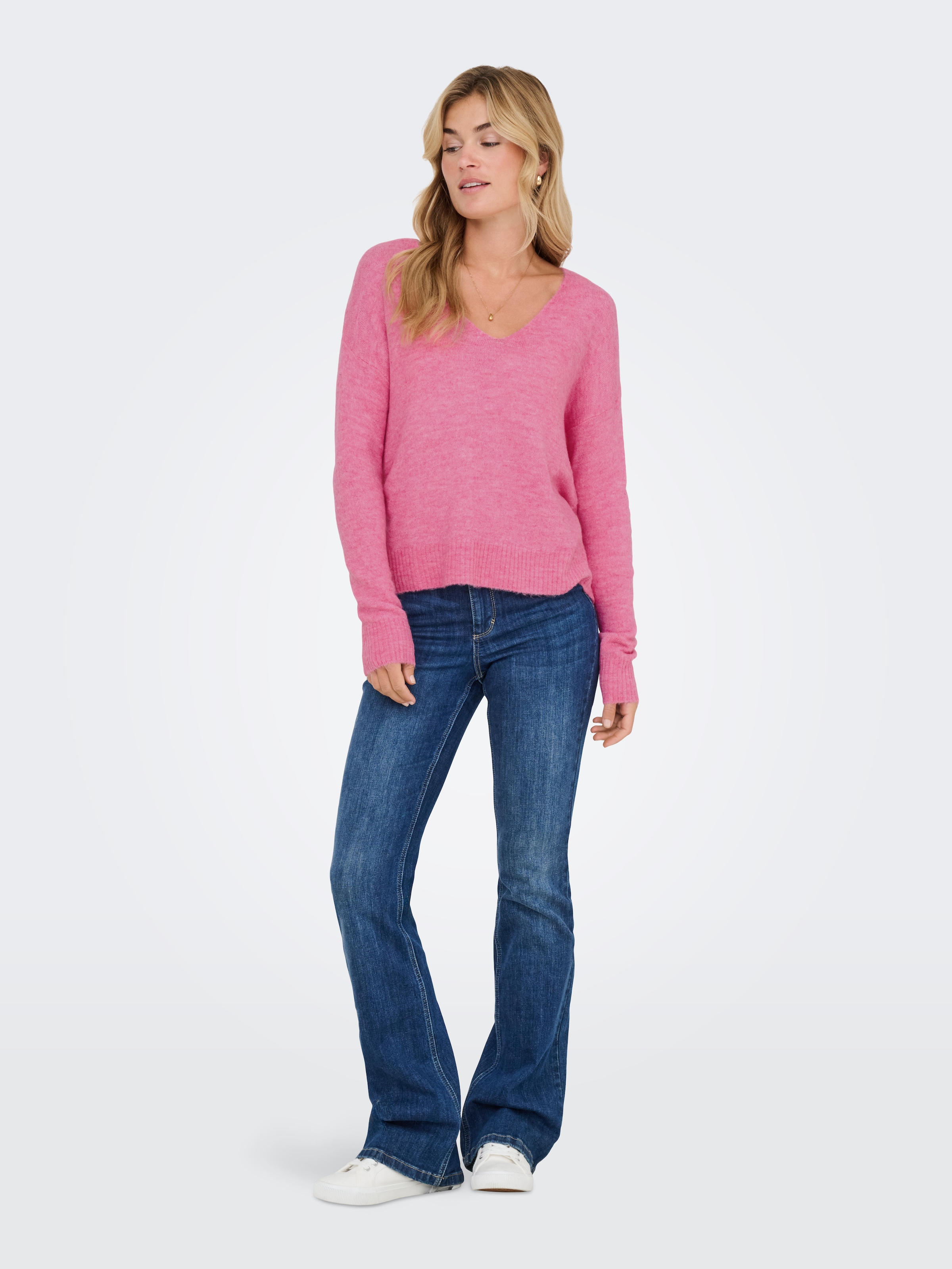 JDY V-Ausschnitt-Pullover »JDYELANORA L/S V-NECK PULLO. KNT NOOS«, mit leicht überschnittenen Schultern
