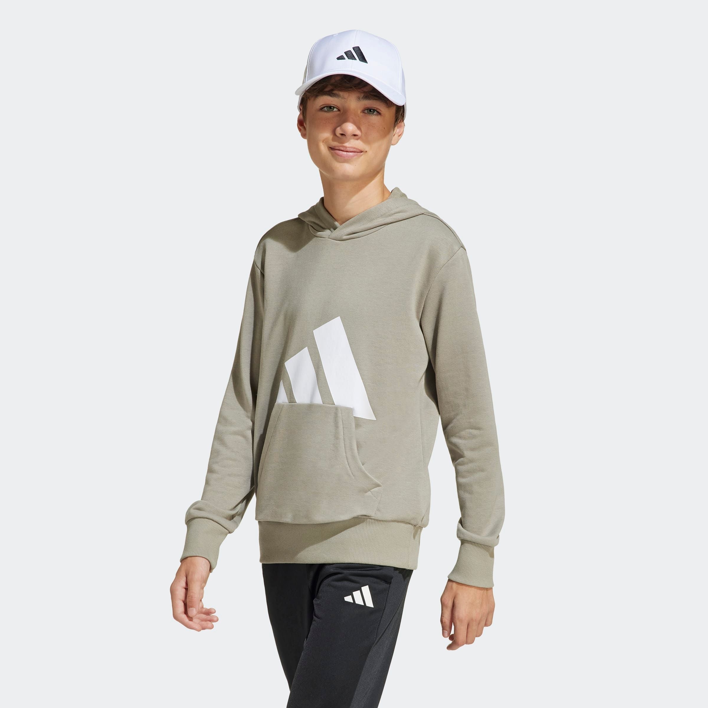 adidas Performance Baseball Cap »NEW LOGO EMBROIDERED« vorzugeformter Schirm, aus Polyester
