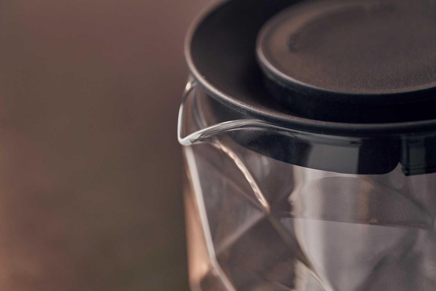 RESTO Kitchenware Teekanne »Ain, hitzebeständige Glaskanne im 3D Design, Höhe 12 cm«, 1 l, (4 St.), mit herausnehmbarem Filtersieb aus Edelstahl, im Geschenkkarton