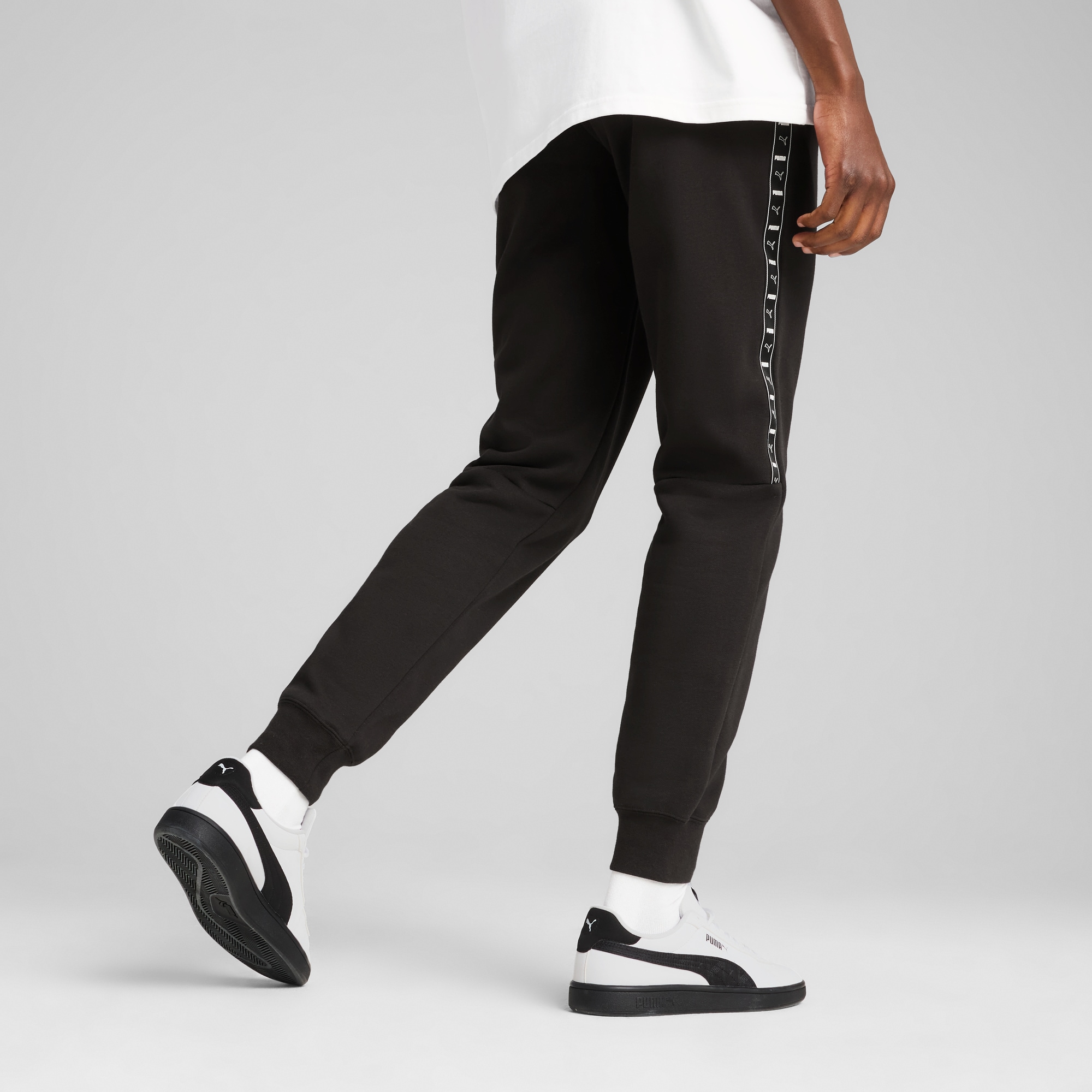 PUMA Trainingshose »ESS TAPE SWEATPANTS FL CL«