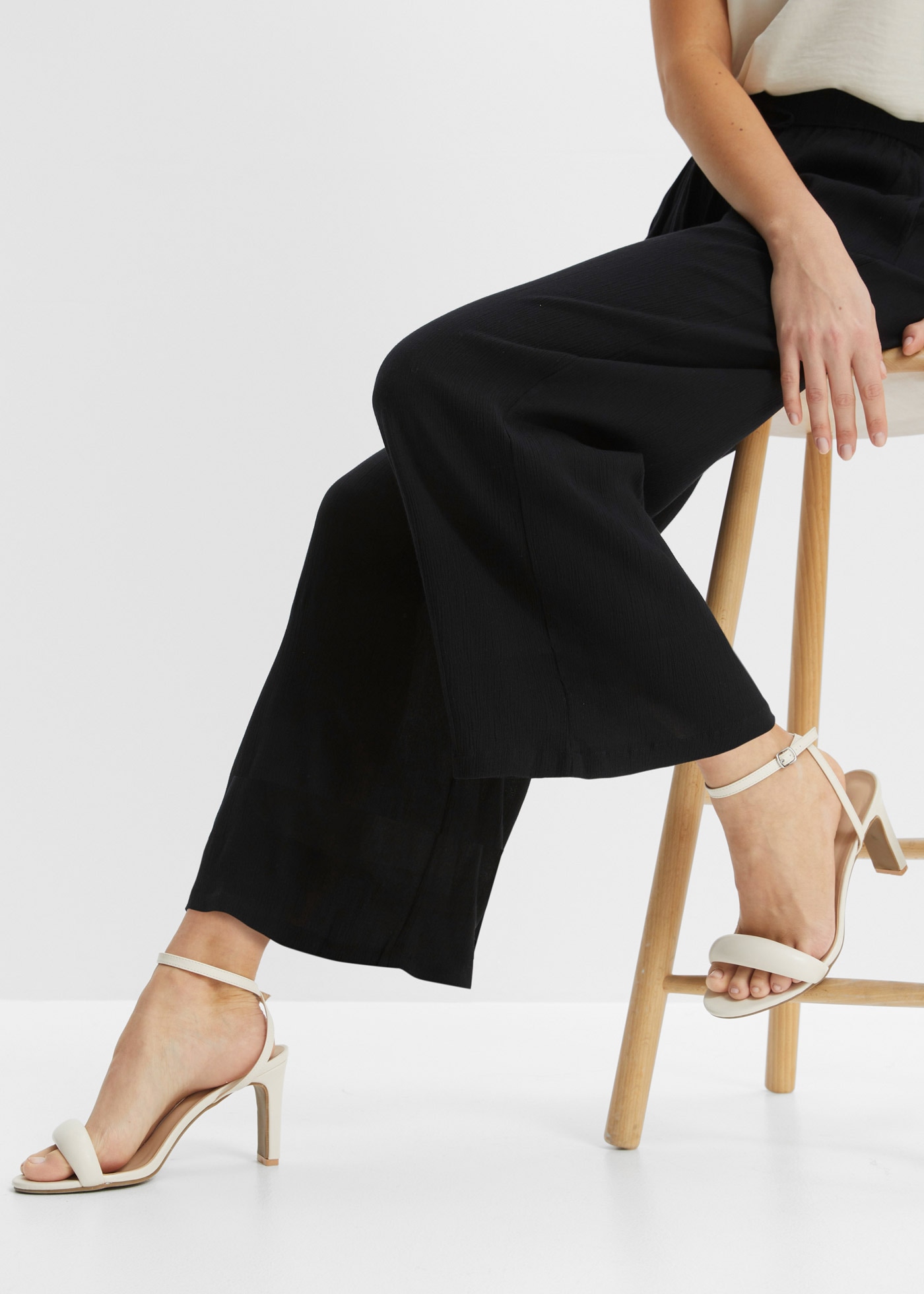 bonprix Schlupfhose  aus Viskose, mit Bindeband, lockere Passform, mit Crinkle-Struktur
