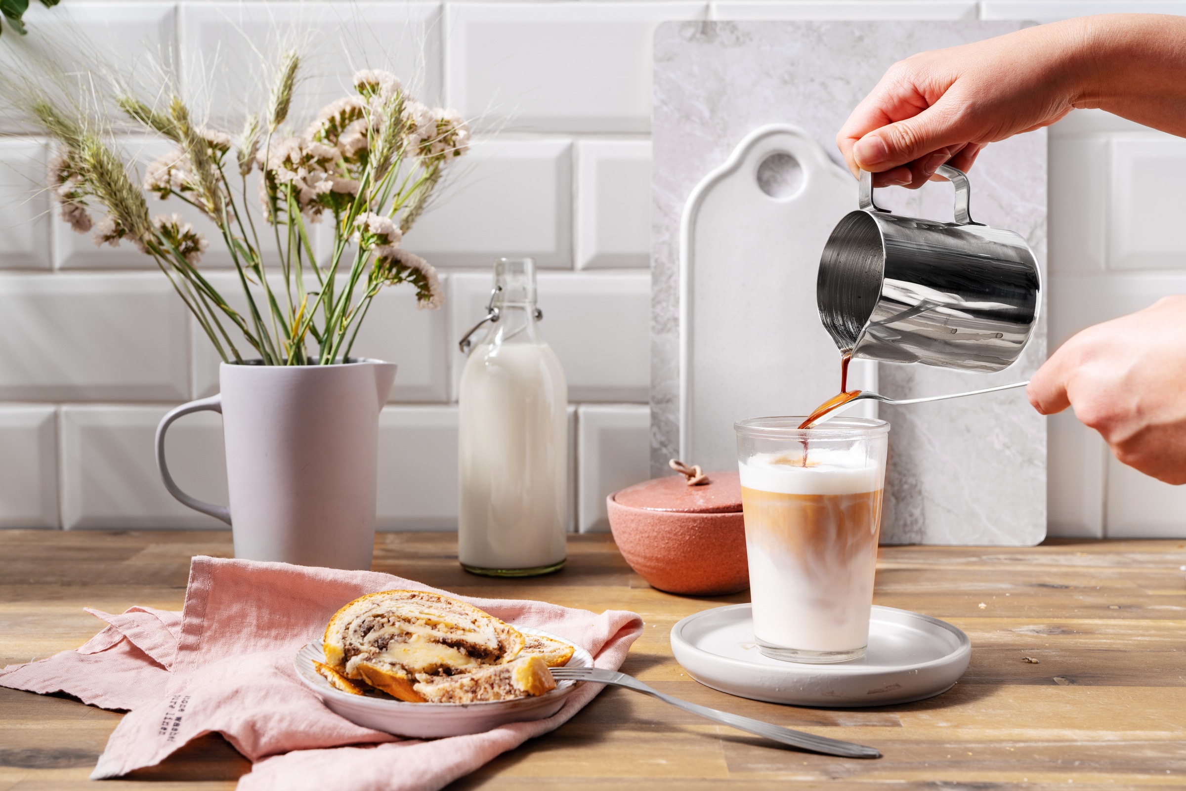 Gastroback Espressomaschine »42722 DESIGN ESPRESSO PICCOLO PRO M«, mit integriertem, automatischem Milchaufschäumer