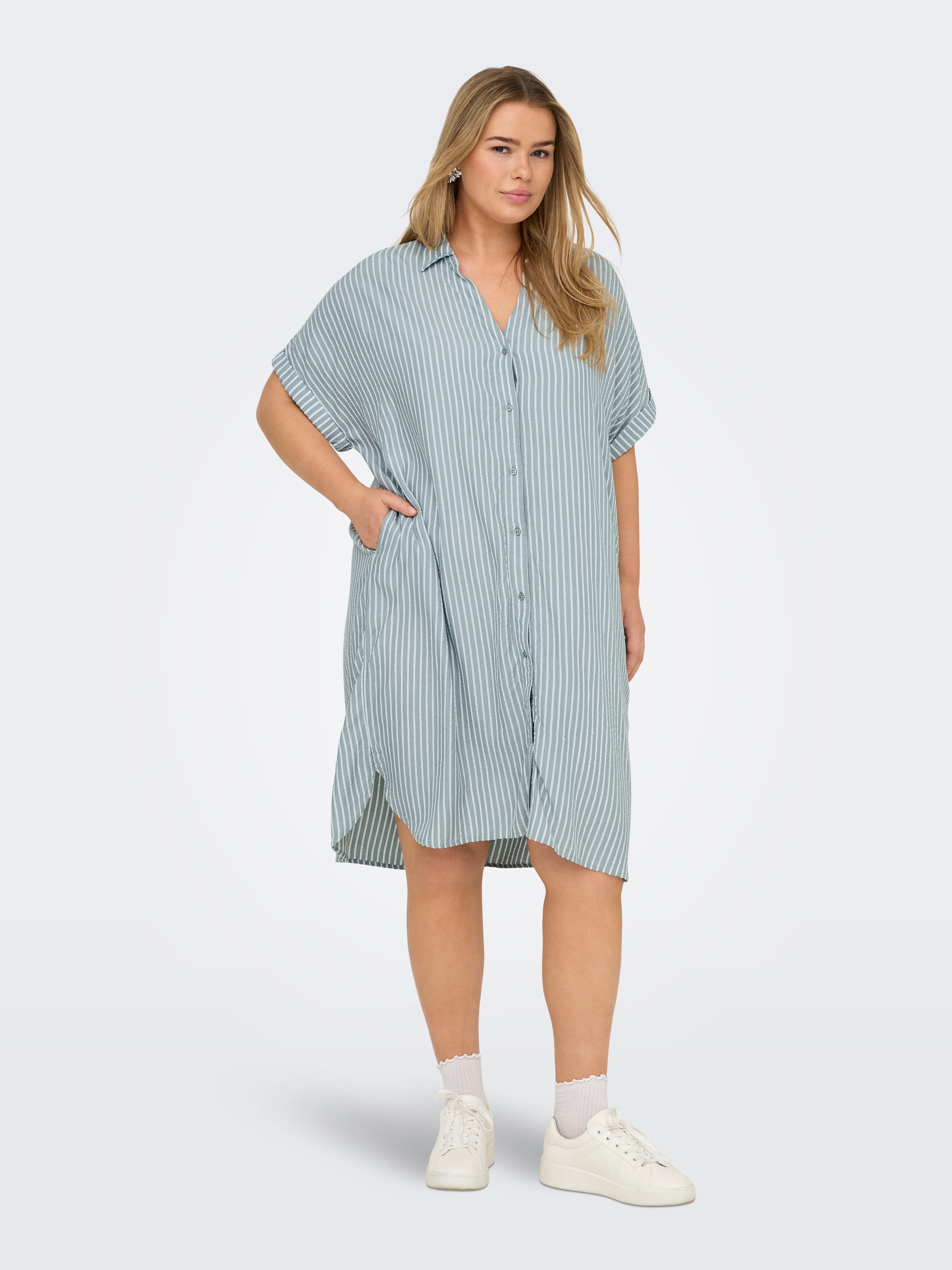 ONLY CARMAKOMA Sommerkleid "CARPENNA S/S LOOSE KNEE DRESS AOP" günstig online kaufen