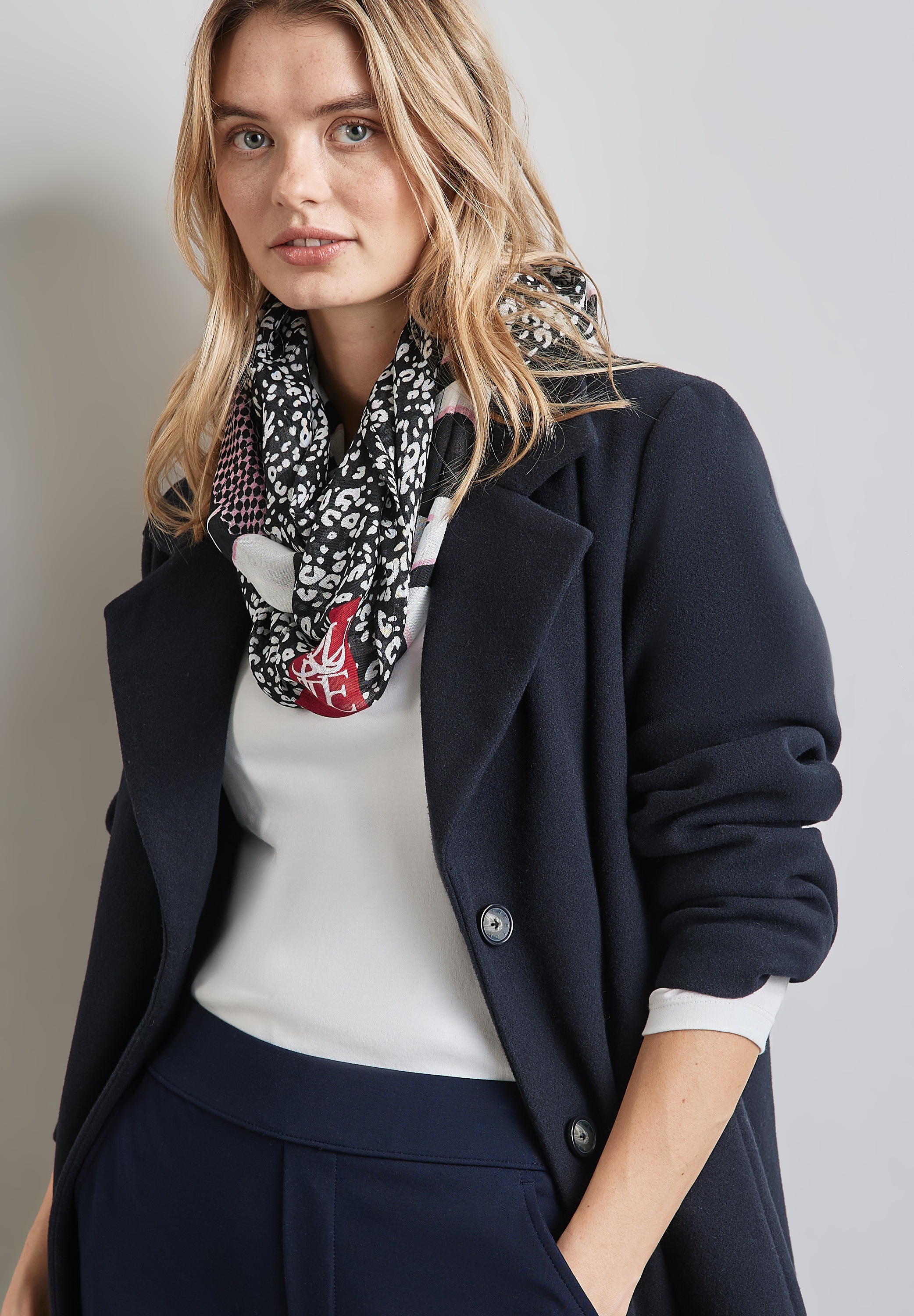 STREET ONE Loop su grafinis Muster