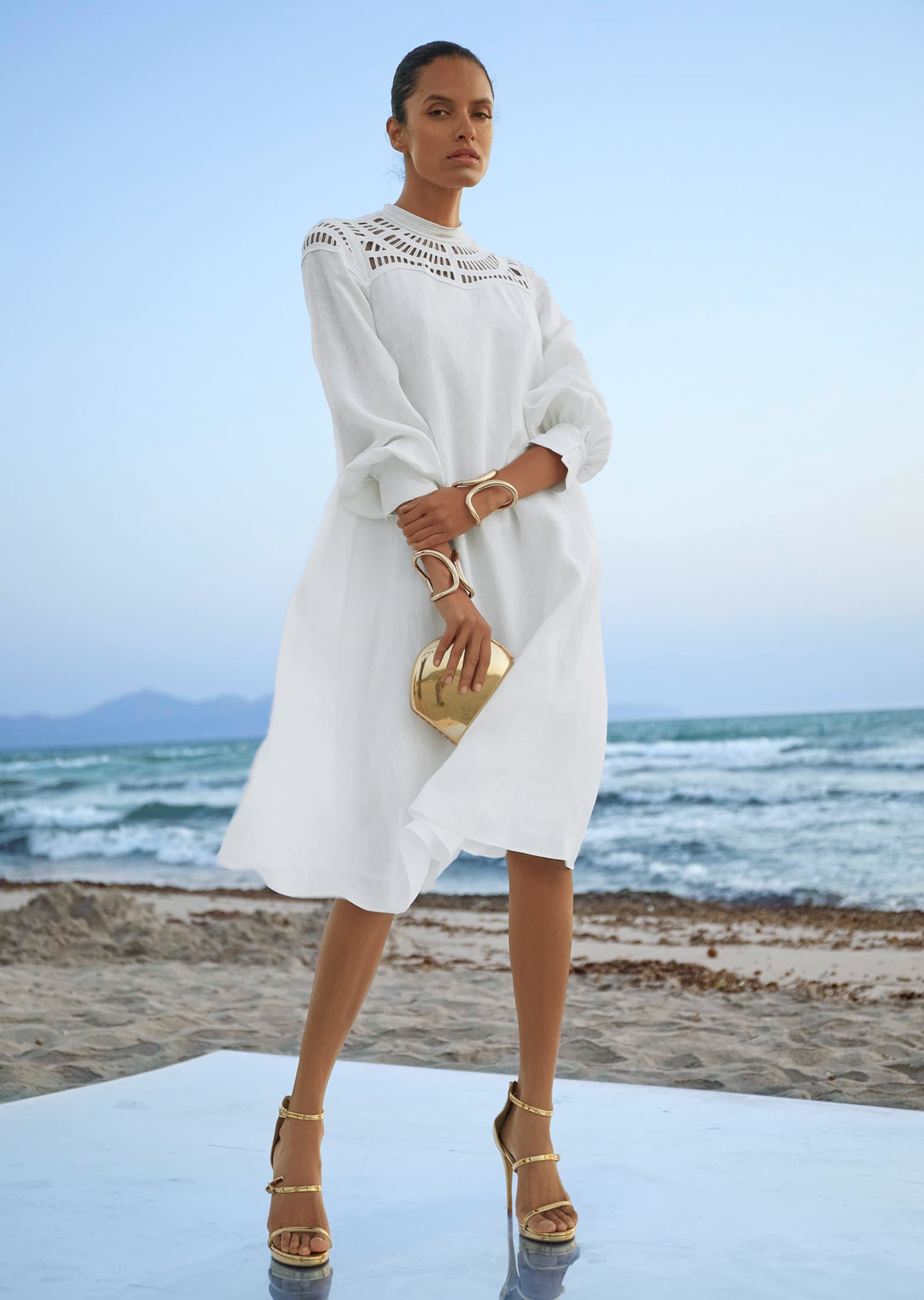MADELEINE Sommerkleid »Kleid Leinenkleid mit Spitze«