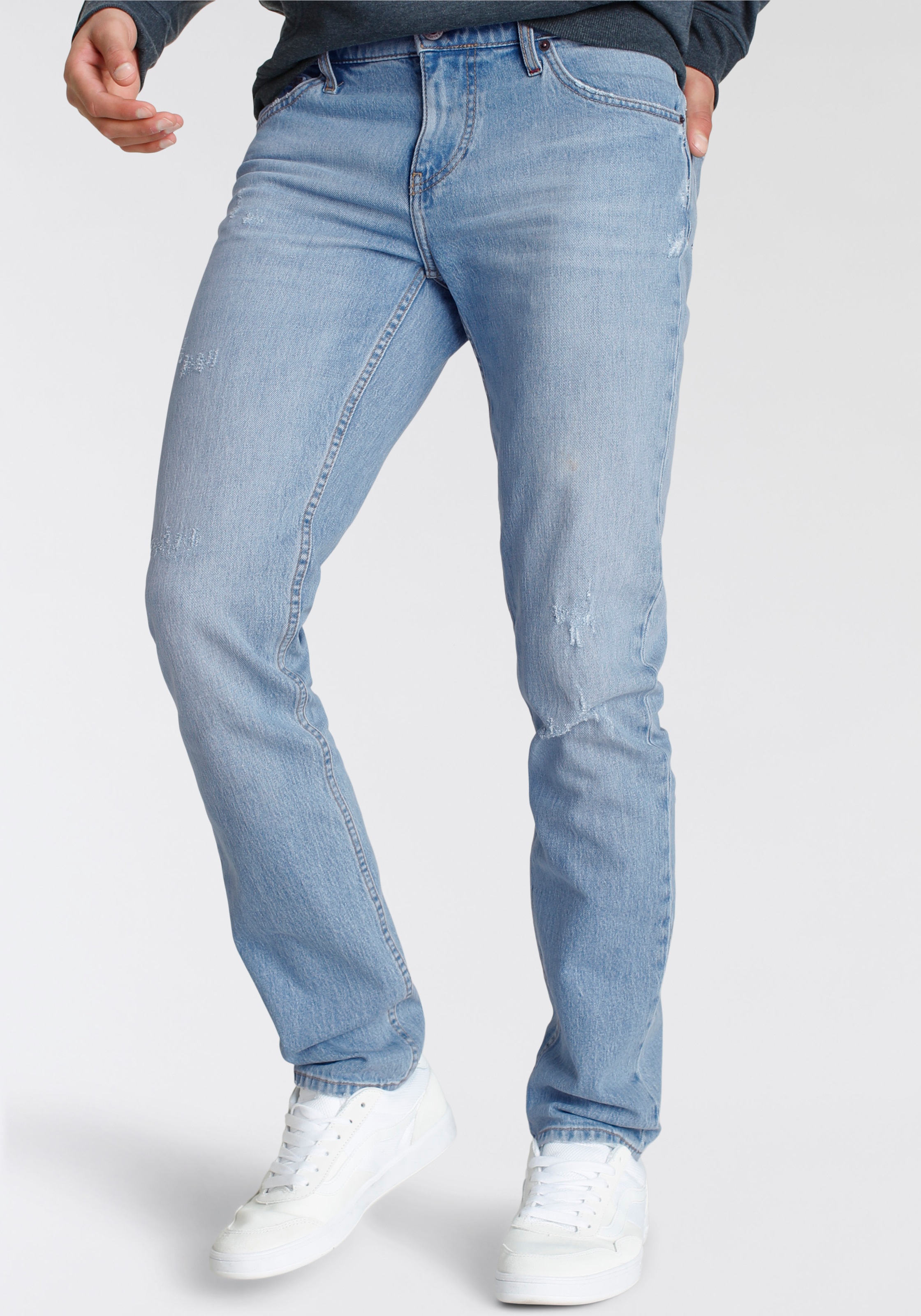 Straight-Jeans »ColinAK«, Ökologische, wassersparende Produktion durch Ozon Wash