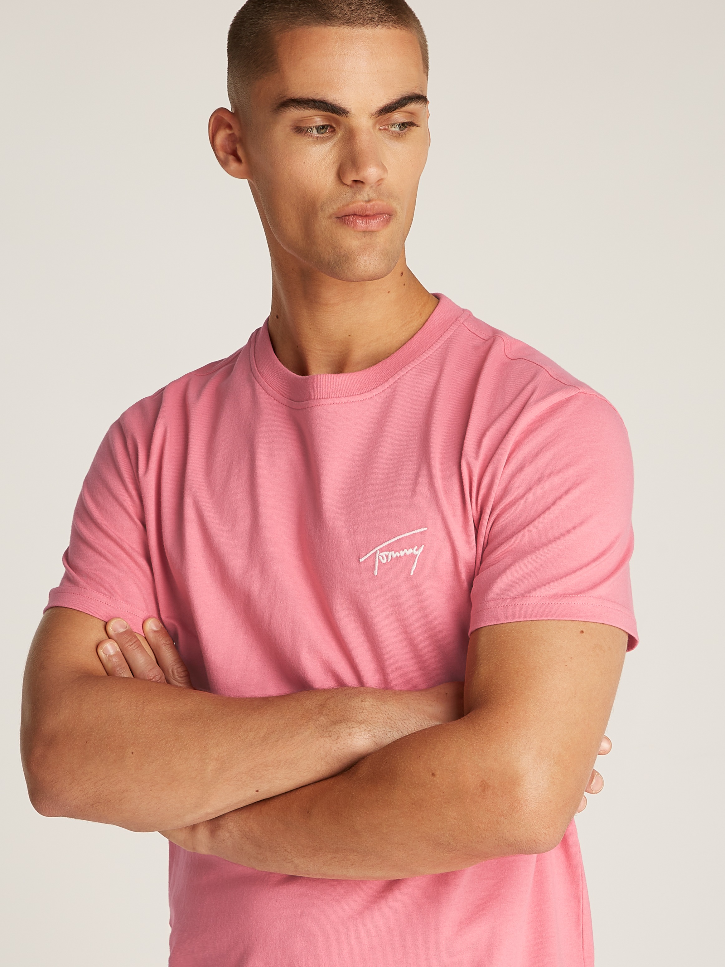 Tommy Jeans T-Shirt »TJM REG SIGNATURE TEE EXT«, in Unifarbe