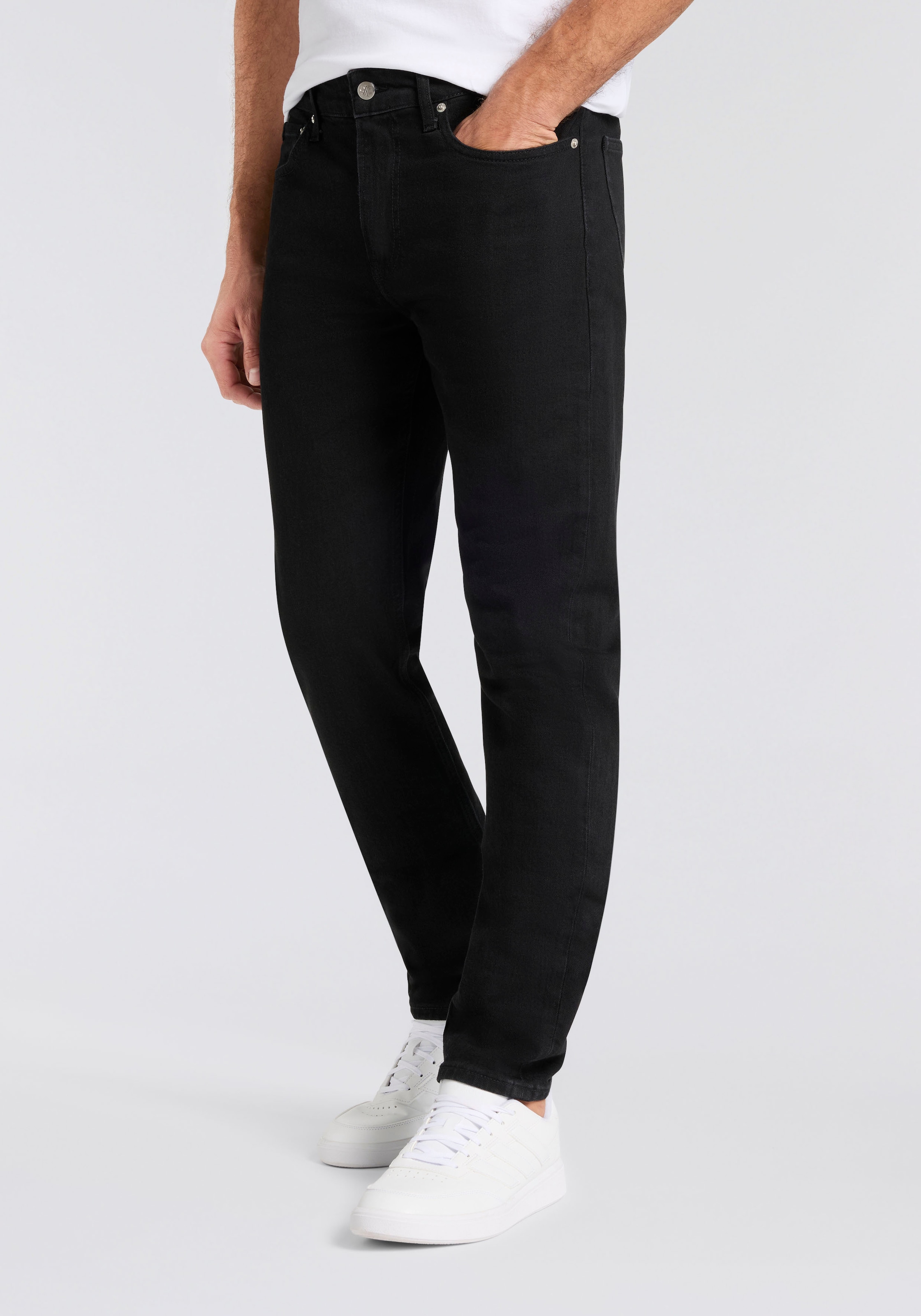Calvin Klein Jeans Slim-fit-Jeans "SLIM TAPER" mit Markenlabel günstig online kaufen