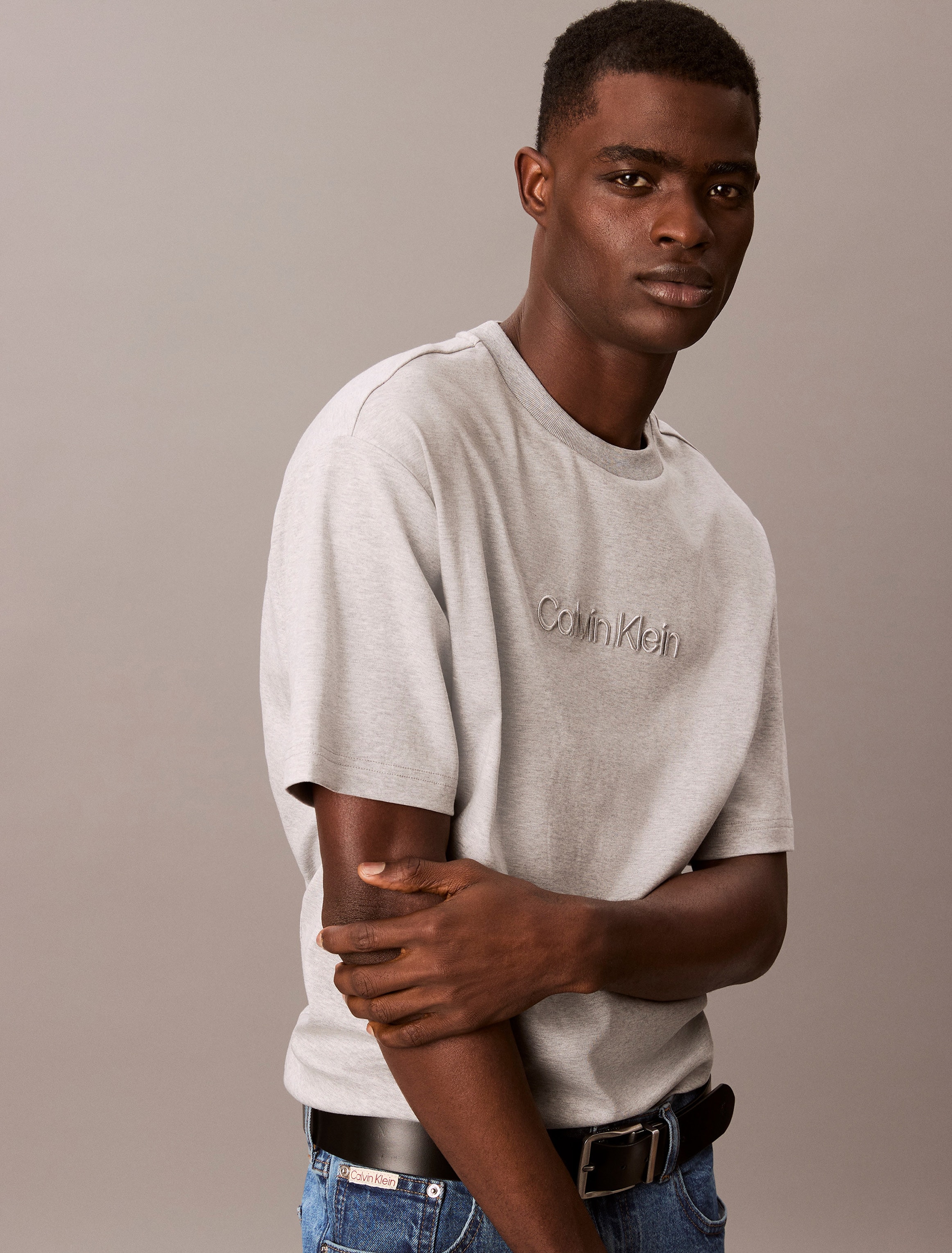 Calvin Klein T-Shirt »A - Rel Fashion Logo Tee«, Mit Rundhalsausschnitt