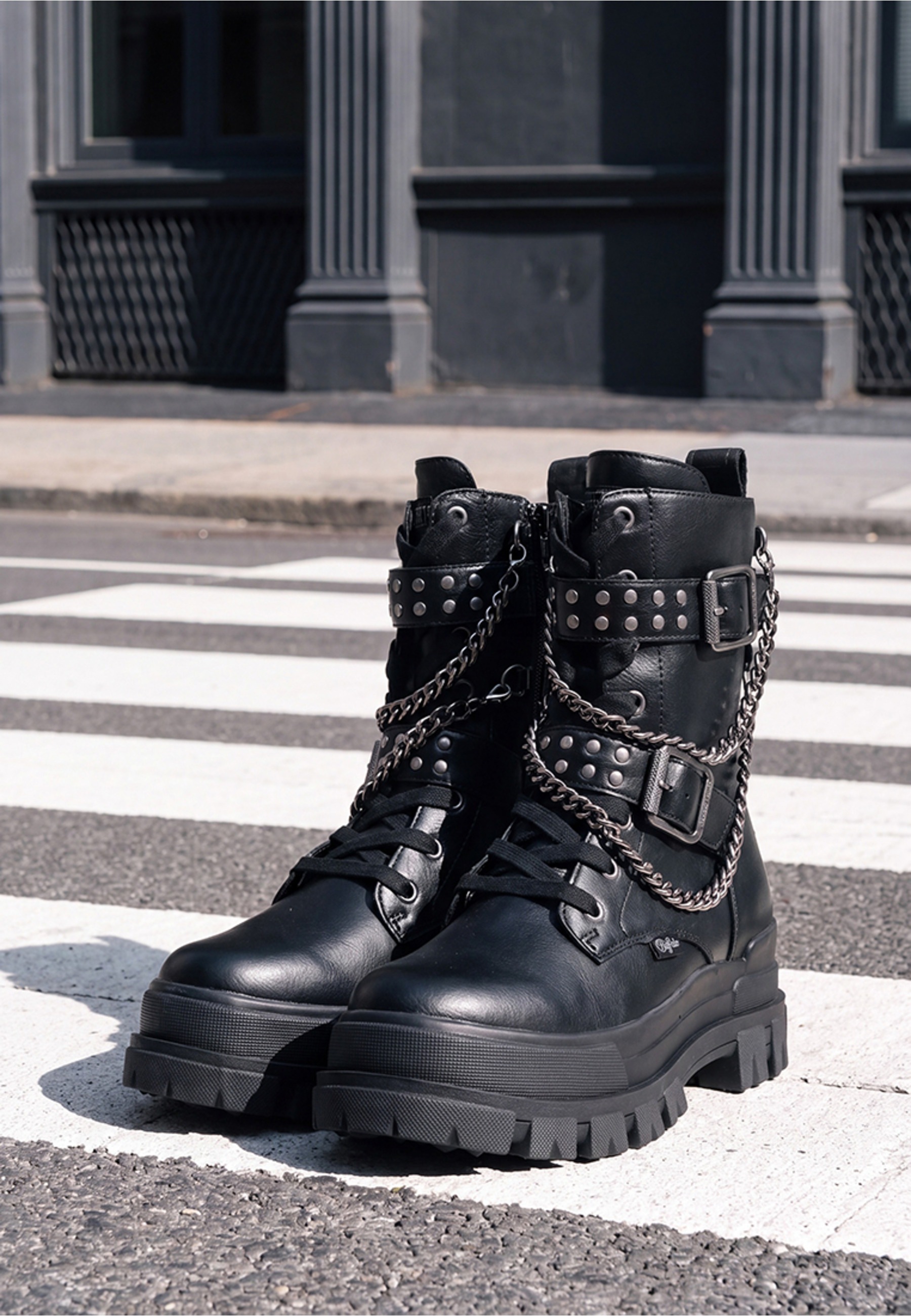 Buffalo Stiefelette »Buffalo ASPHA LACE UP BIKER«