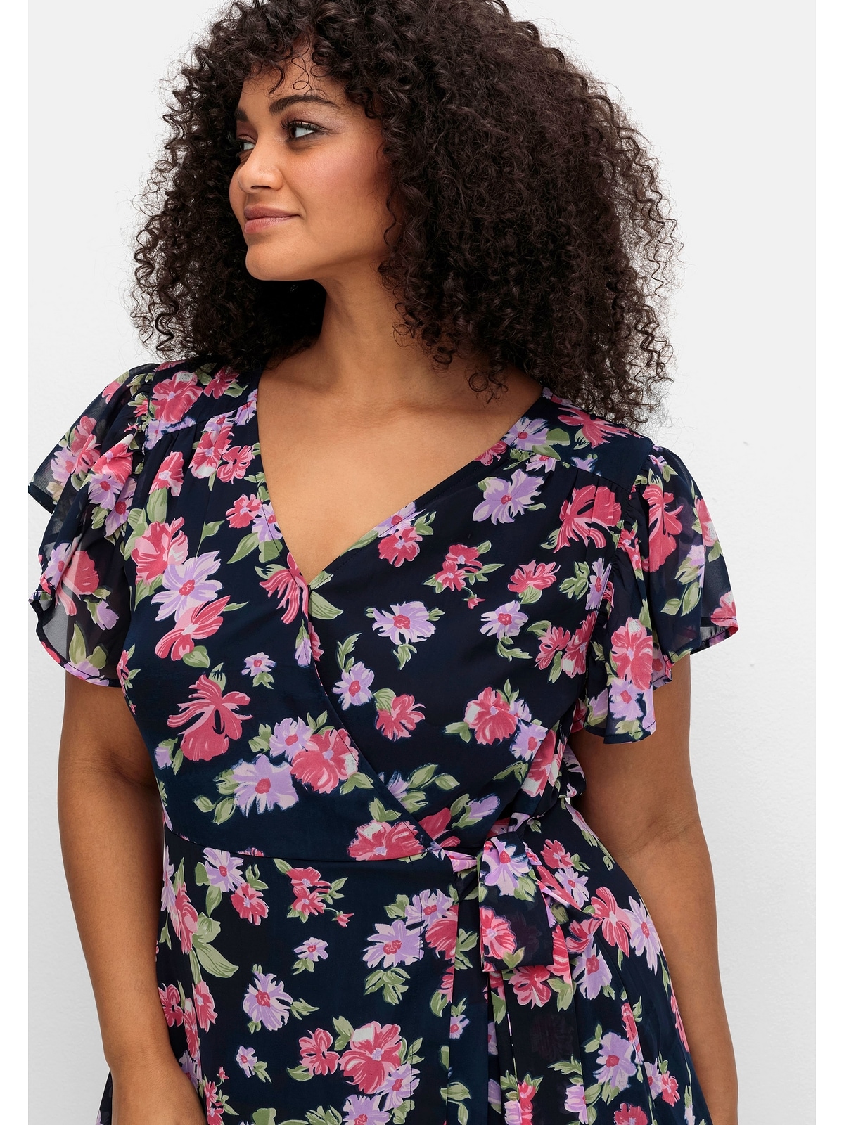 sheego by Joe Browns Chiffonkleid »Große Größen«, mit Blumendruck und Bindegürtel