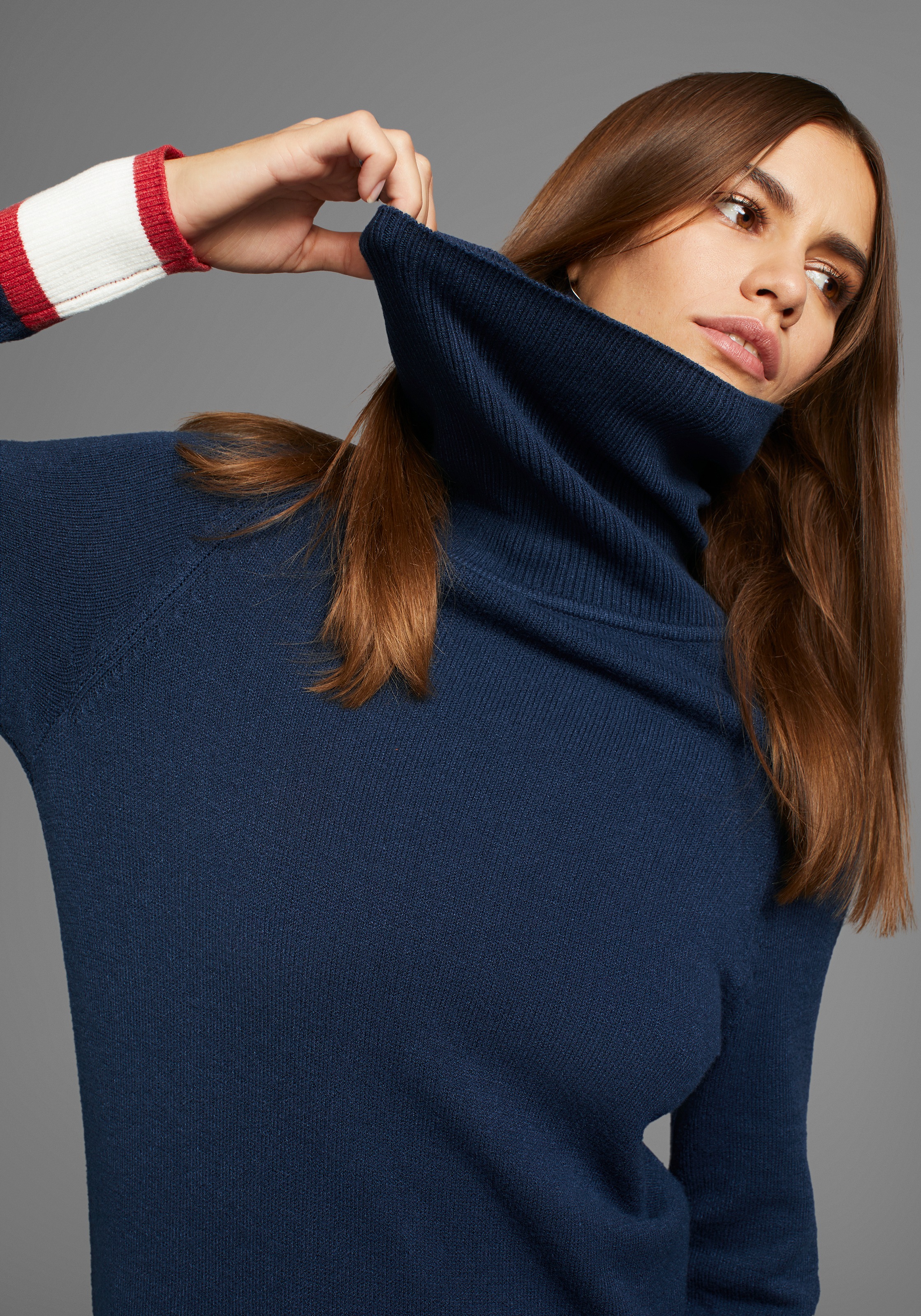 Thumbnail - HECHTER PARIS Strickkleid Ohne Tasche mit Kontraststreifen