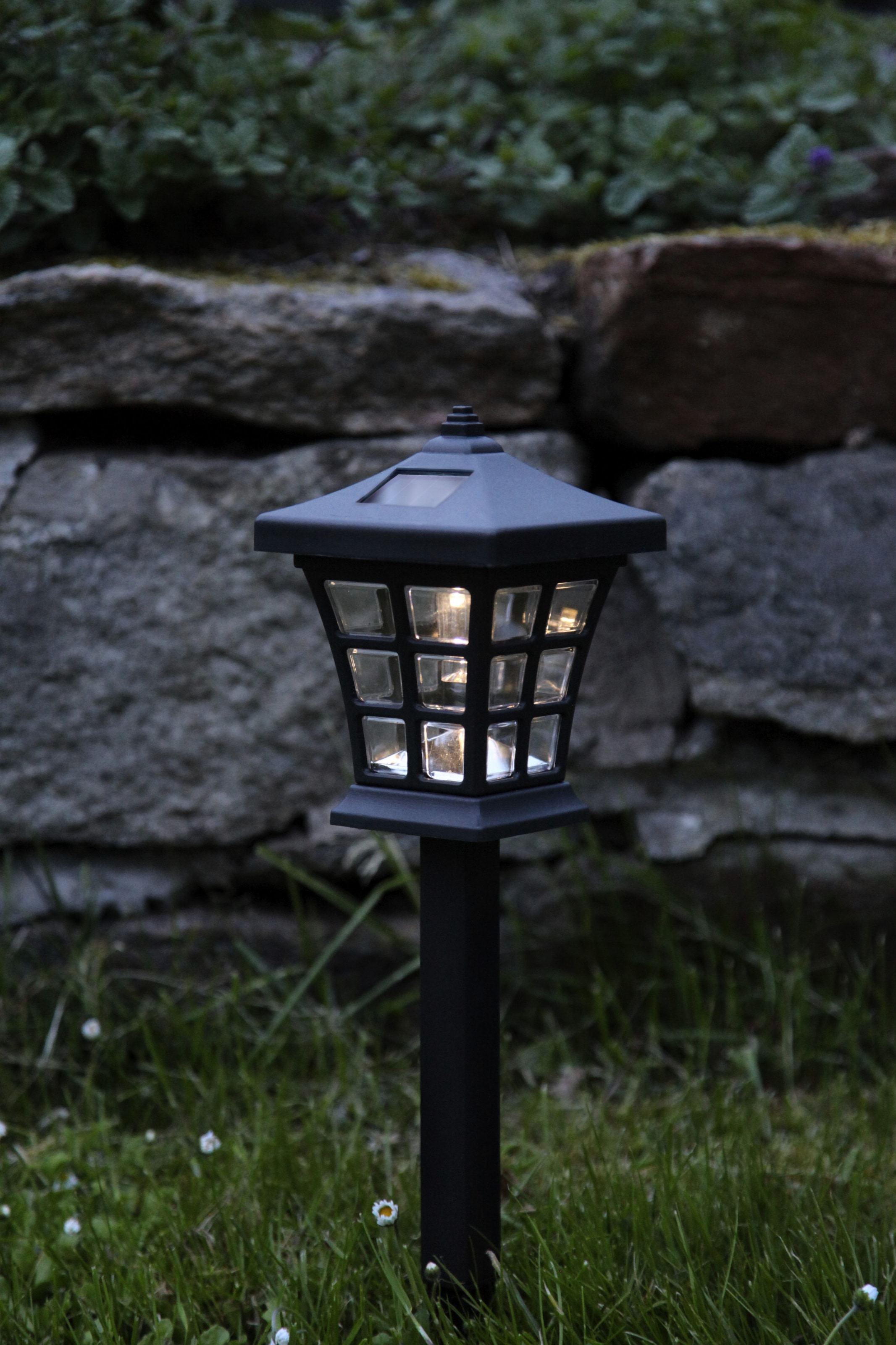 Parforce Traditional Hunting LED Solarleuchte »Solar-Wegleuchte Nippon« LED-Board 2 Stk. Warmweiß Dämmerungssensor, 2er-Set
