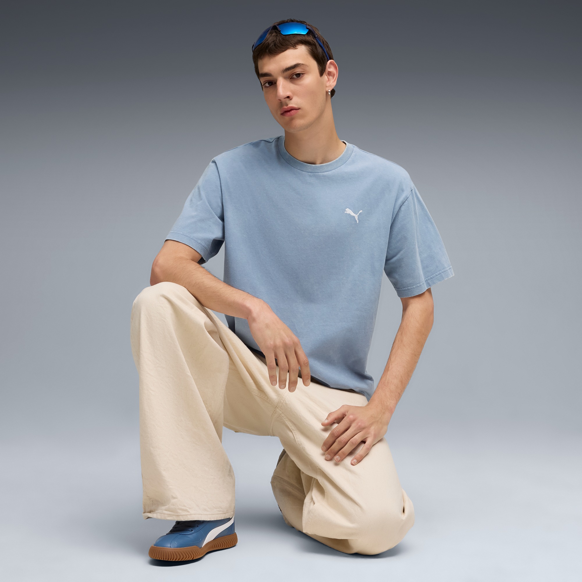 T-Shirt PUMA "ESS ELEVATED RELAXED WASH TEE", Herren, Gr. L, blau (cool blau), Jersey, Obermaterial: 100% Baumwolle, bedruckt, relaxed fit normal, Rundhals, Shirts T-Shirt, Kurzarm, für Freizeitaktivitäten, aus weichem Jersey-Material 3