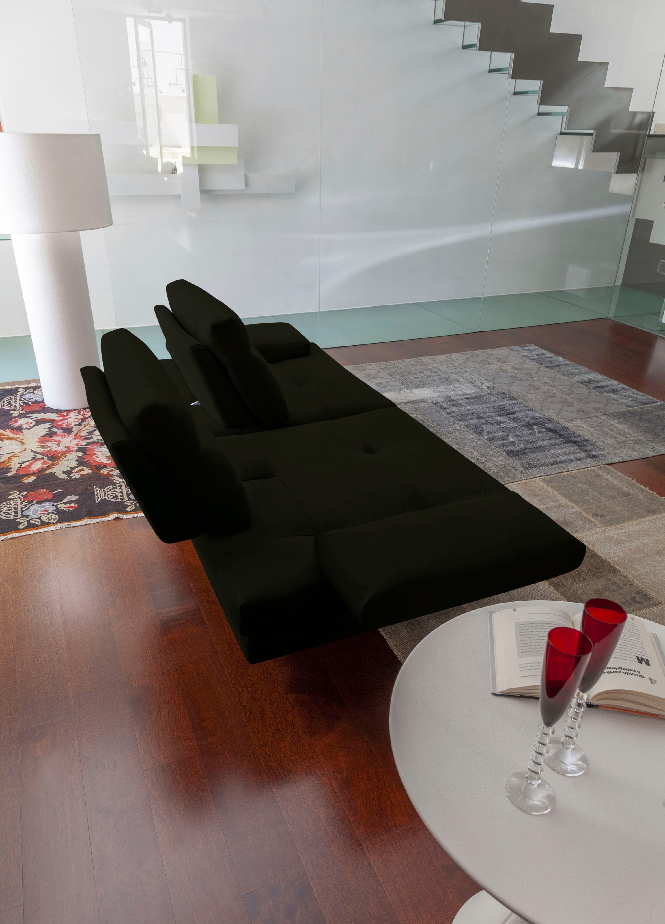 CALIA ITALIA 3-Sitzer »Toby Wing, Designsofa, hochwertige Verarbeitungsdetails, bequem«, inkl. Sitztiefenverstellung und Armteilfunktion, Füße in Schwarz matt