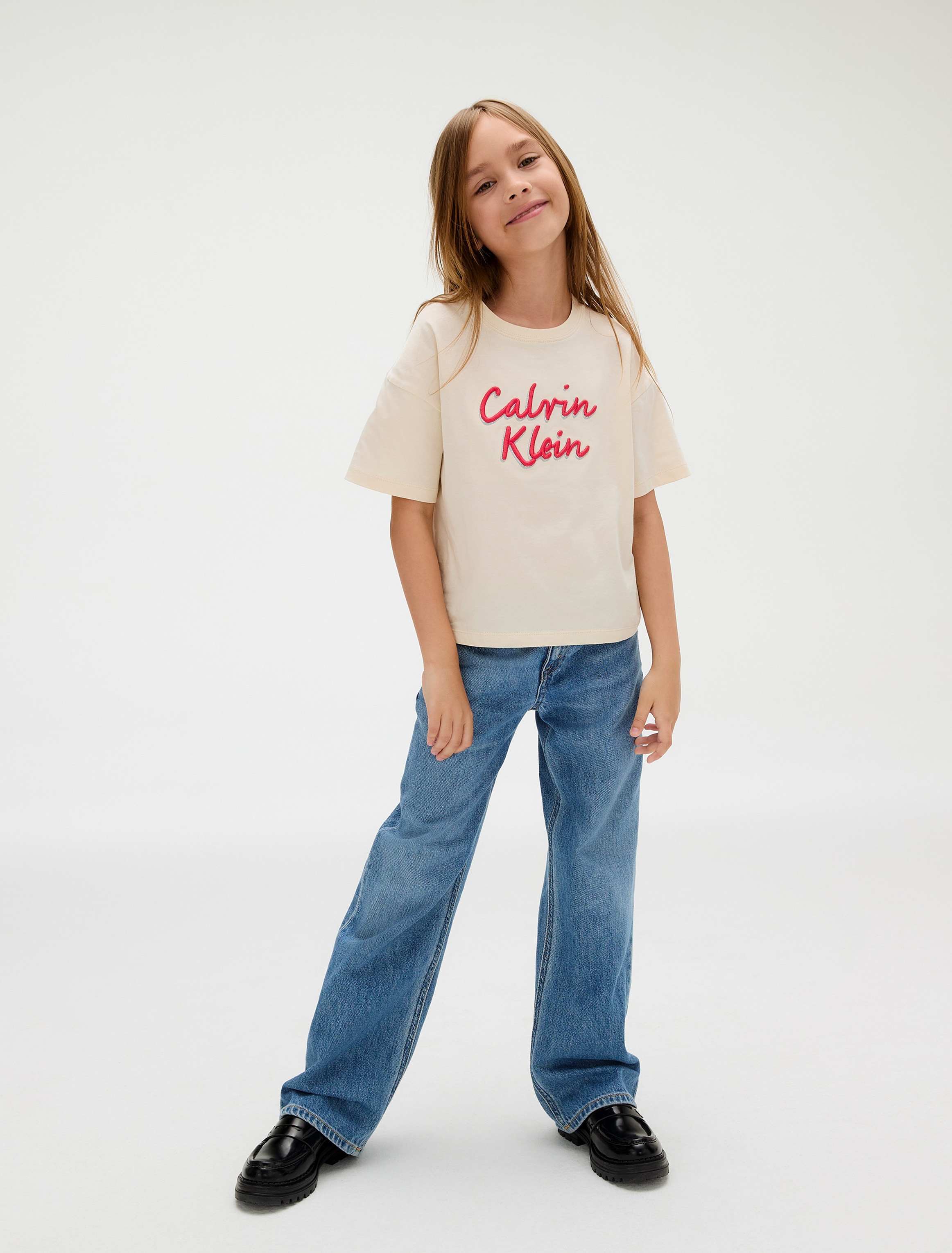 Calvin Klein Jeans T-Shirt »BOXY TEE METALLIC LOGO TECH«, für Kinder bis 16 Jahre, große Stickerei