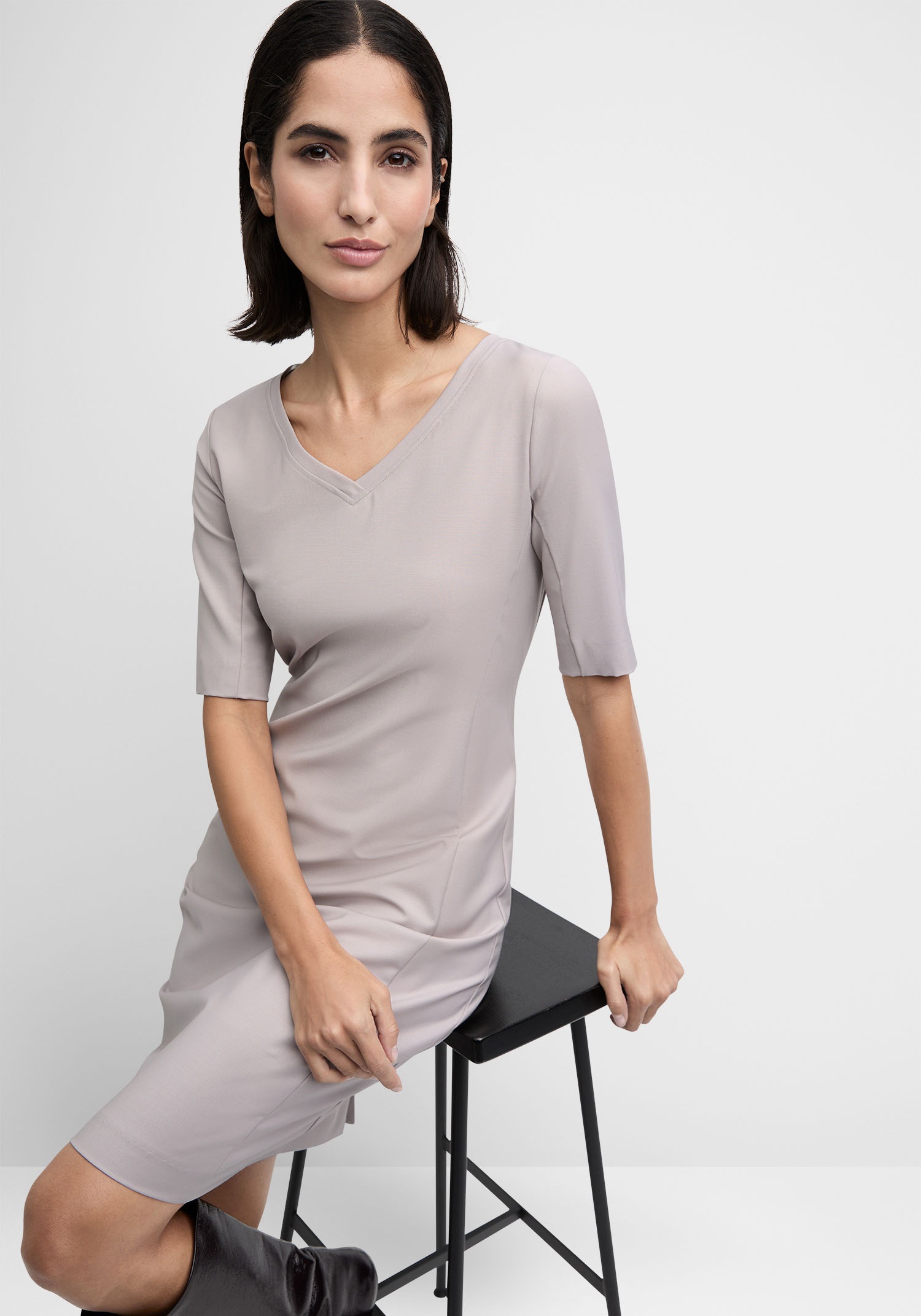 Etuikleid CINQUE "CIICON", Damen, Gr. 42, N-Gr, beige, Web, Obermaterial: 53% Polyamid, 43% Schurwolle, 4% Elasthan, klassisch knielang, V-Ausschnitt, 2-Naht-Ärmel,eingesetzt,Ärmel ohne Ärmelschlitz gerader Abschluss, Kleider Etuikleid, Mit Markenlabel 3