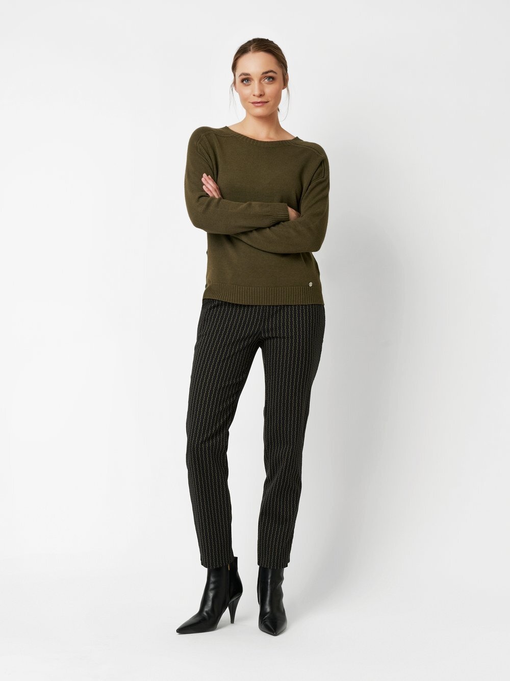 TONI Strickpullover »Ginette« mit seitlicher Knopfleiste