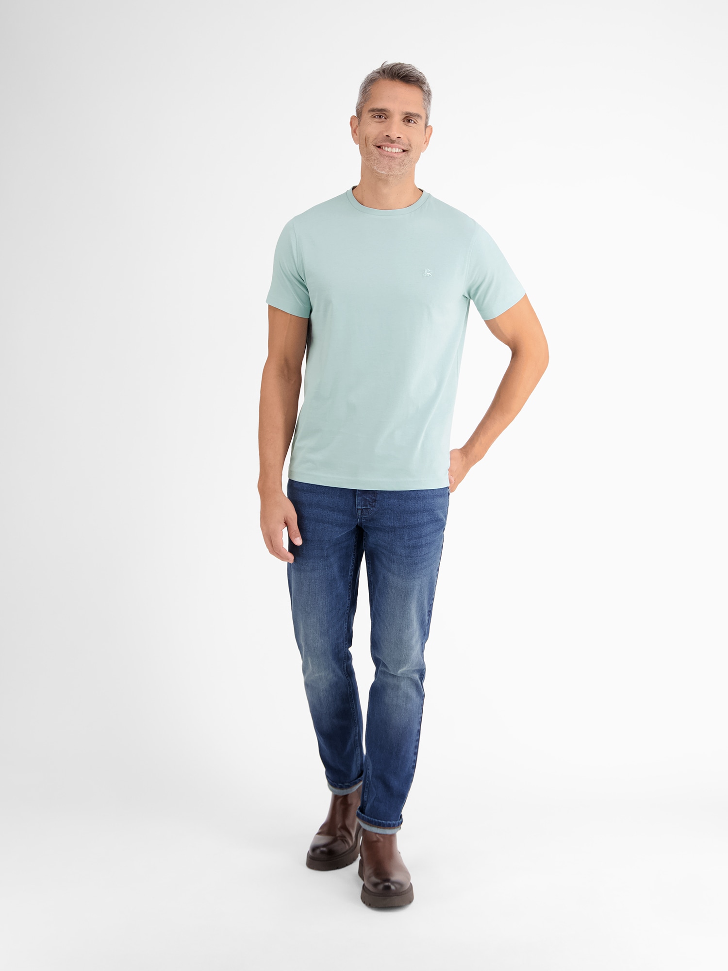LERROS T-Shirt »Basic T-Shirt mit Logostitch, unifarben«