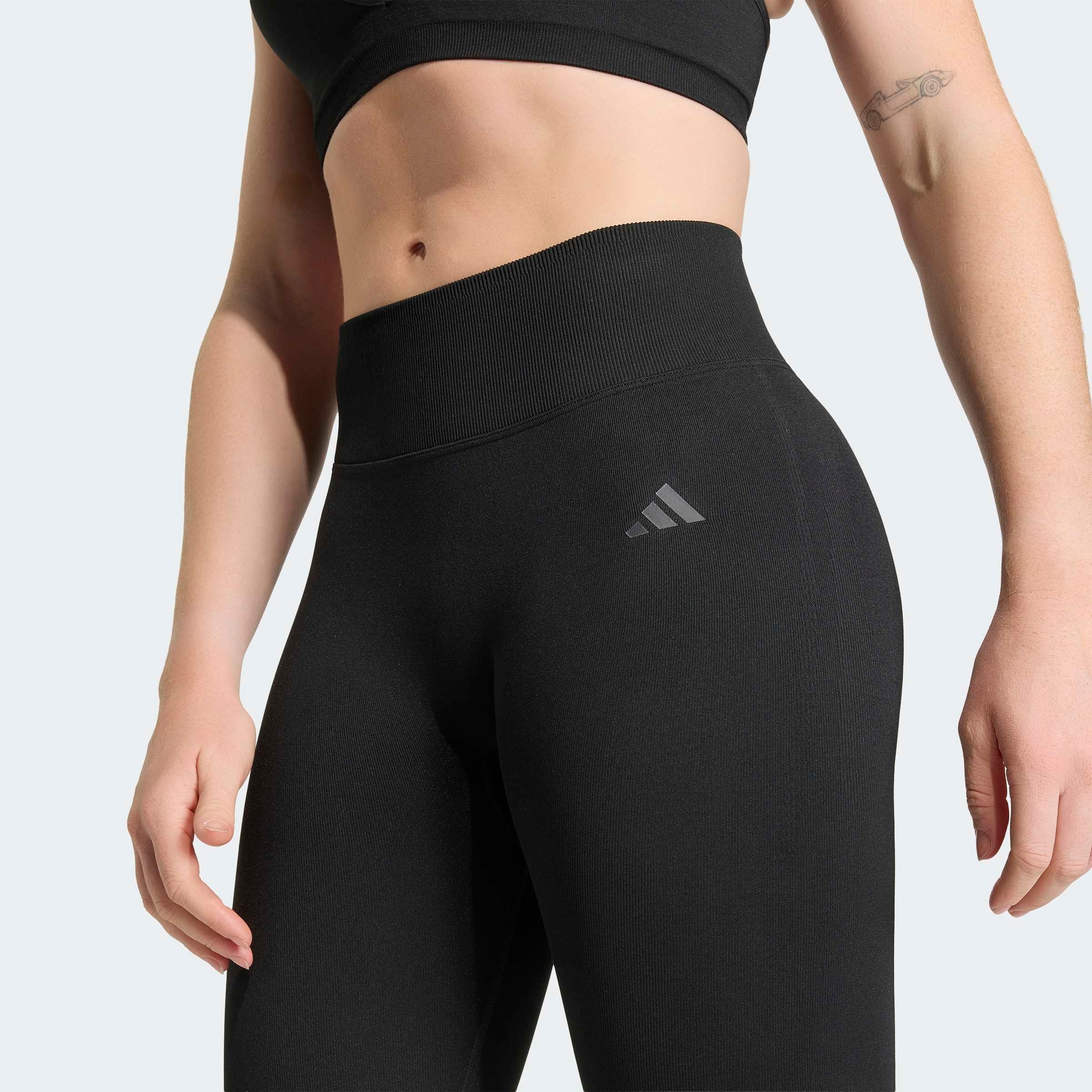 adidas Performance Trainingstights »WORKOUT ESSENTIALS KNIT SCRUNCH 7/8 LEGGINGS«  mit climacool® Technologie, für Erwachsene