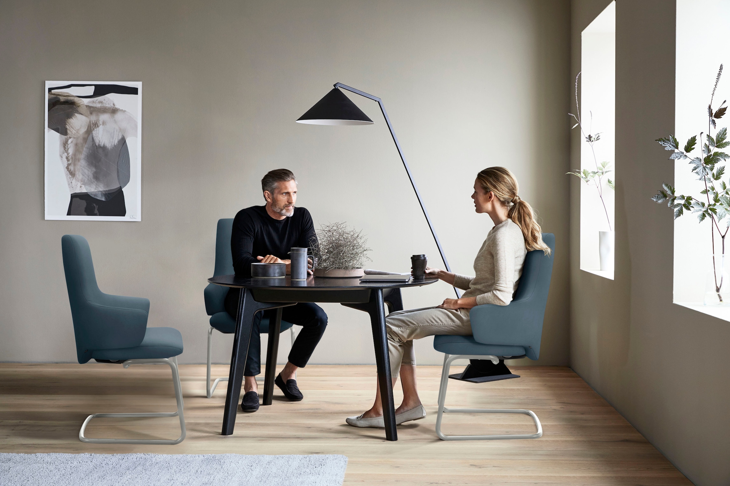 Stressless® Polsterstuhl »Laurel«, Microfaser DINAMICA, High Back mit Armlehne, Größe L, mit Beinen aus Stahl in Schwarz matt