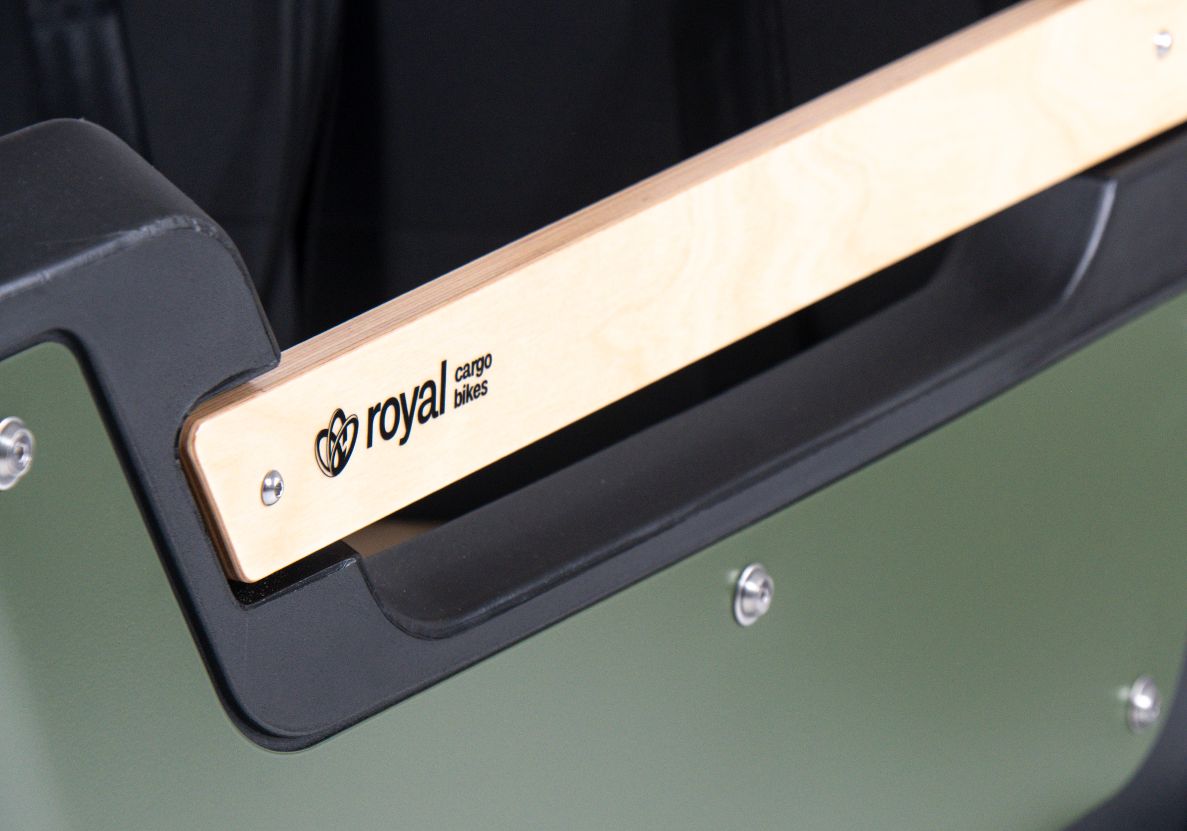 Royal Cargo Bikes »Cargo 2W Premium Plus Long 17,5Ah / 630 Wh 20 / 26 Zoll grün« 0 Gang ENVIOLO NuVinci Schaltwerk Nabenschaltung Mittelmotor 250 W