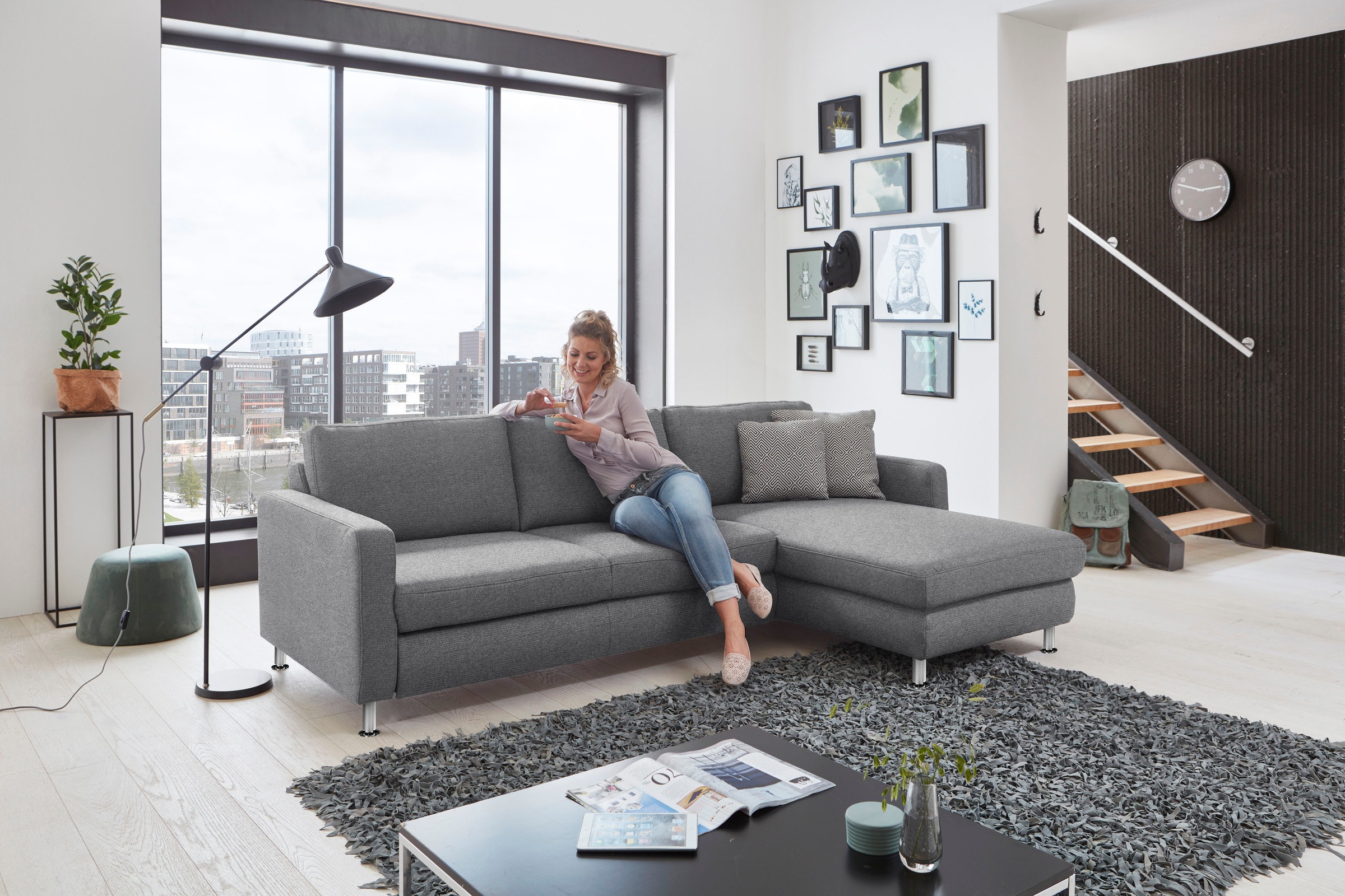 Die PlanBar Ecksofa »MP-IN19027 L-Form«, wahlweise mit Bettfunktion, frei im Raum stellbar