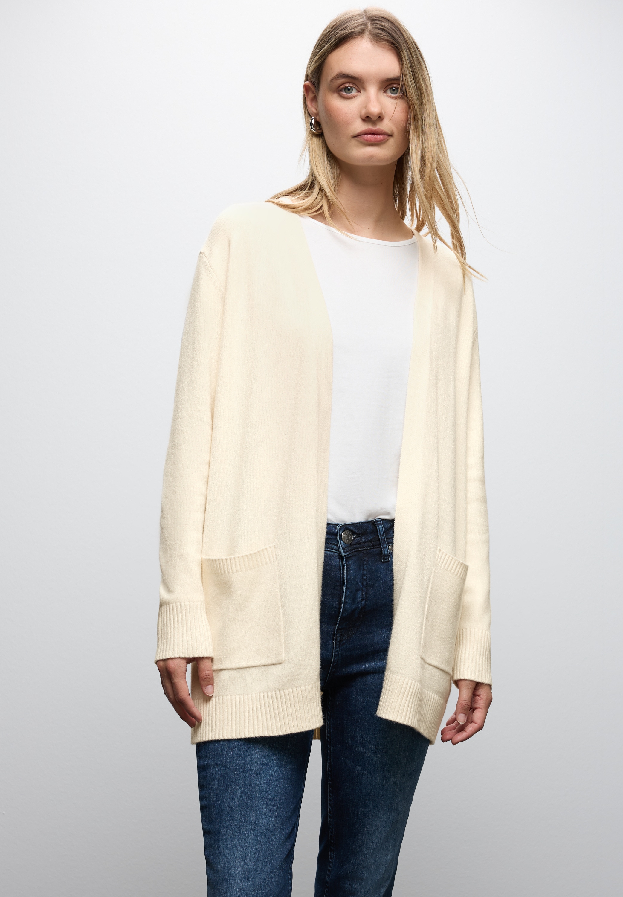 STREET ONE Strickjacke, aus softem Materialmix günstig online kaufen