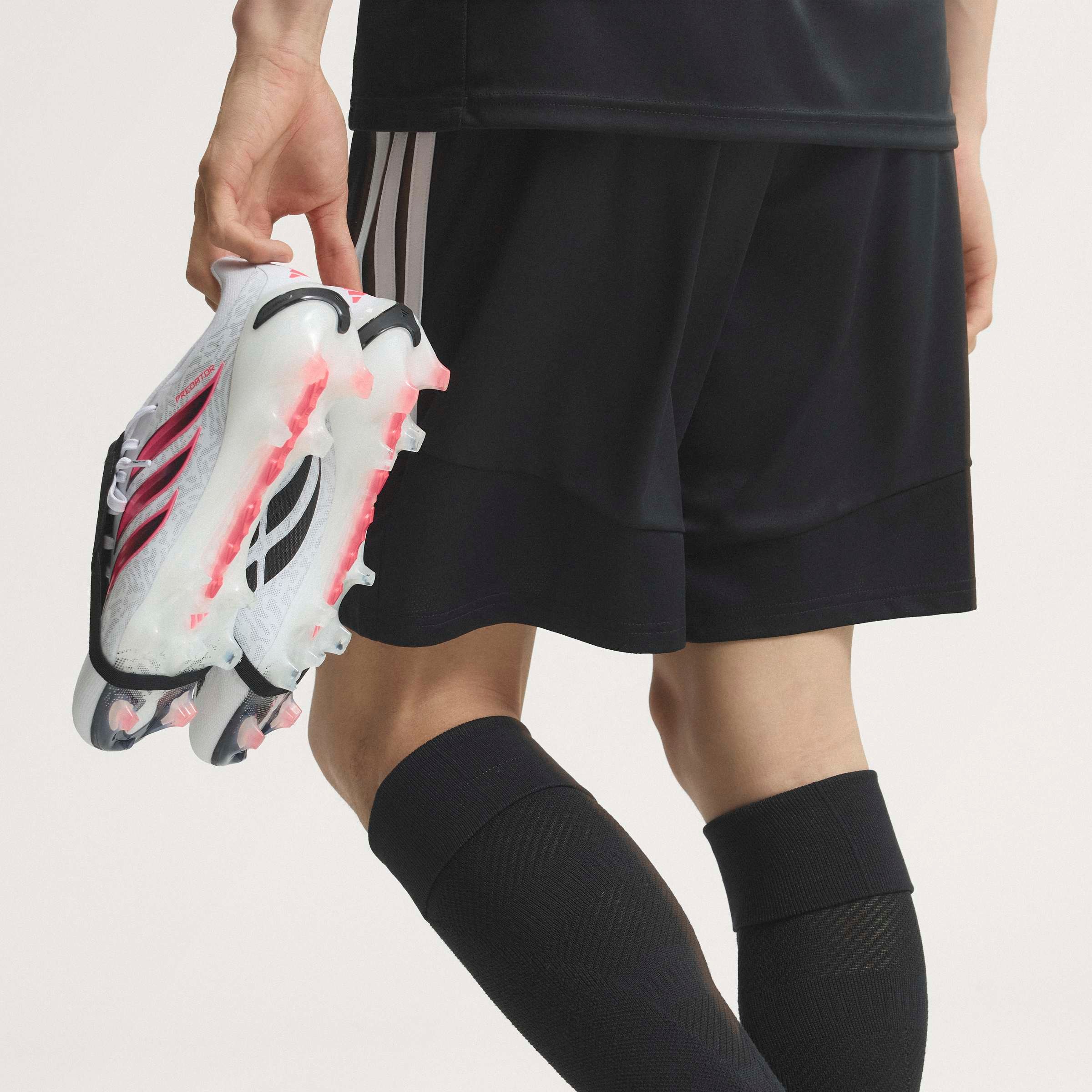 adidas Performance Fußballschuh »PREDATOR PRO , FESTE BÖDEN, UMSCHLAGBARE ZUNGE«  Außensohle für Rasen und feste Böden