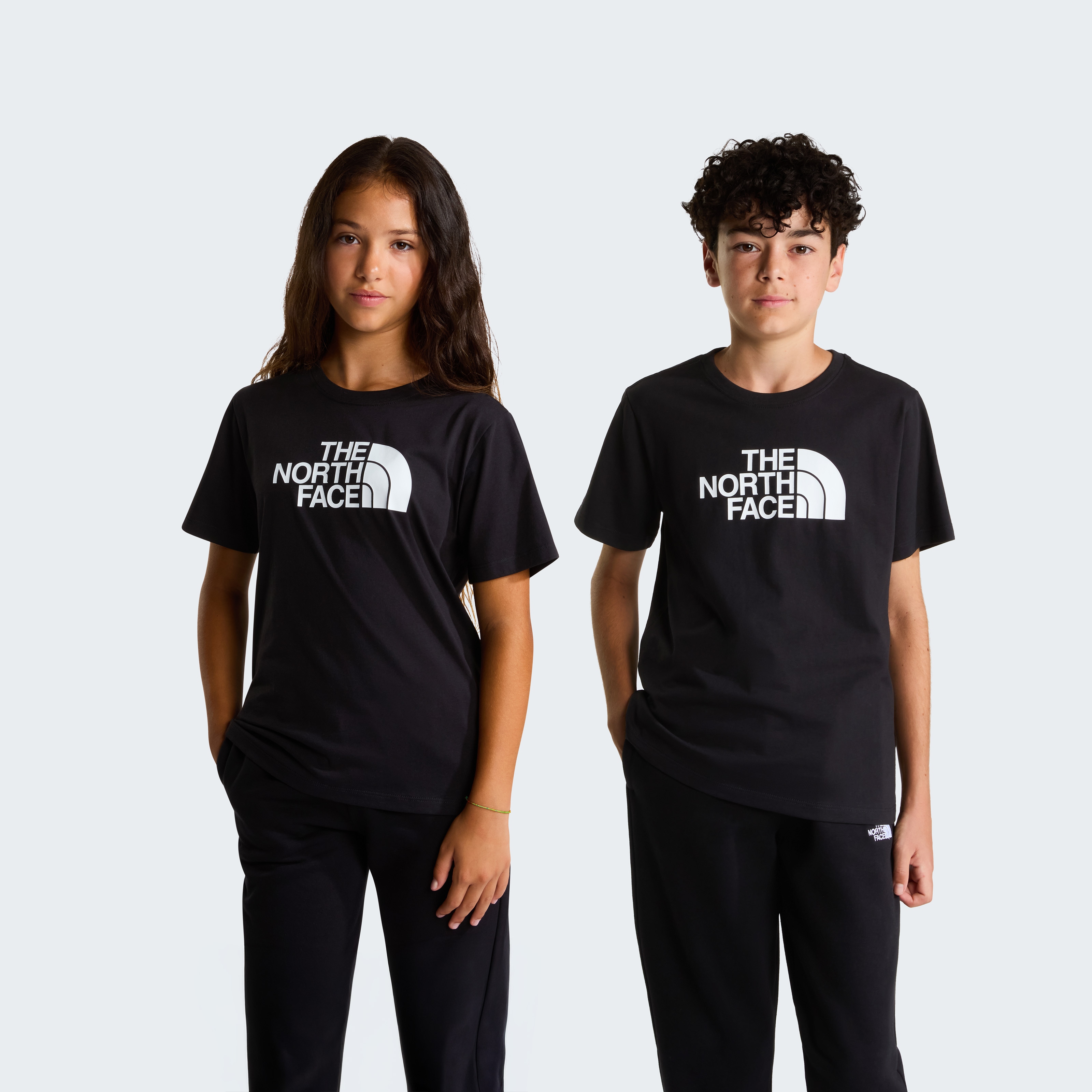 The North Face T-Shirt "TEEN EVOLUTION HALF DOME SS TEE" für Jugendliche, mit sportlichem Stil, Kurzarmdesign, aus Baumwolle