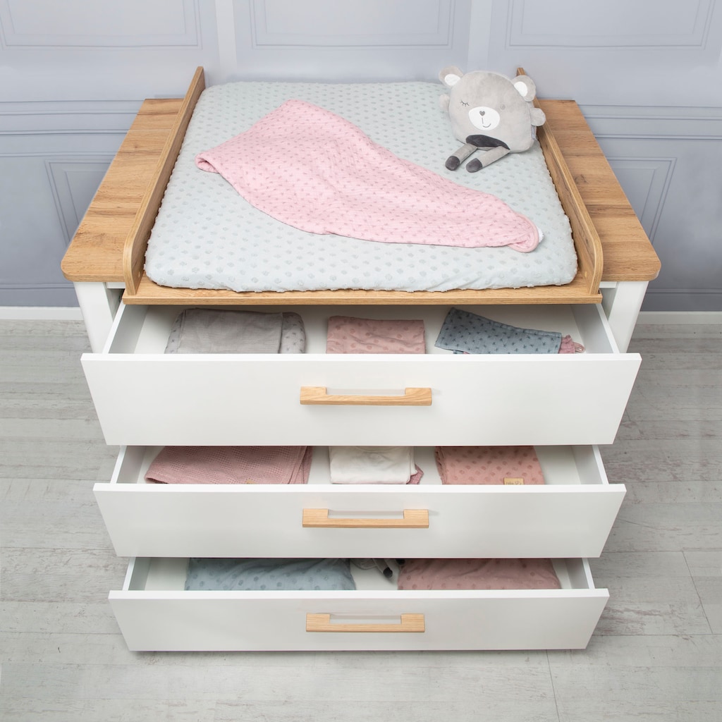 roba® Babyzimmer-Komplettset »Ava«, (Set, 3 St., Kinderbett, Wickelkommode, Kleiderschrank), mit Kinderbett, Wickelkommode und Kleiderschrank; Made in Europe