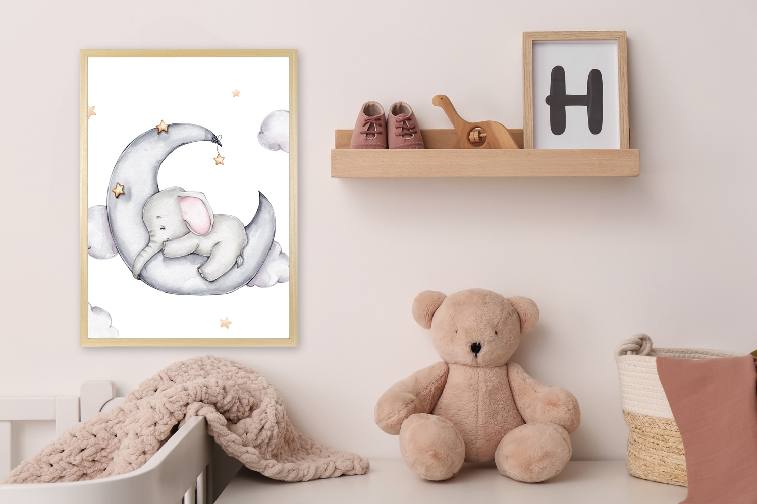 queence Bild mit Rahmen "Elefant auf Halbmond" Bilder vom Sternenhimmel Elefant Elefanten Elefanten Bilder Himmel Himmelsbilder Stern Sterne Tiere Wolken 1 Stk. tlg. HD Premium Posterdruck mit Echtholzrahmen