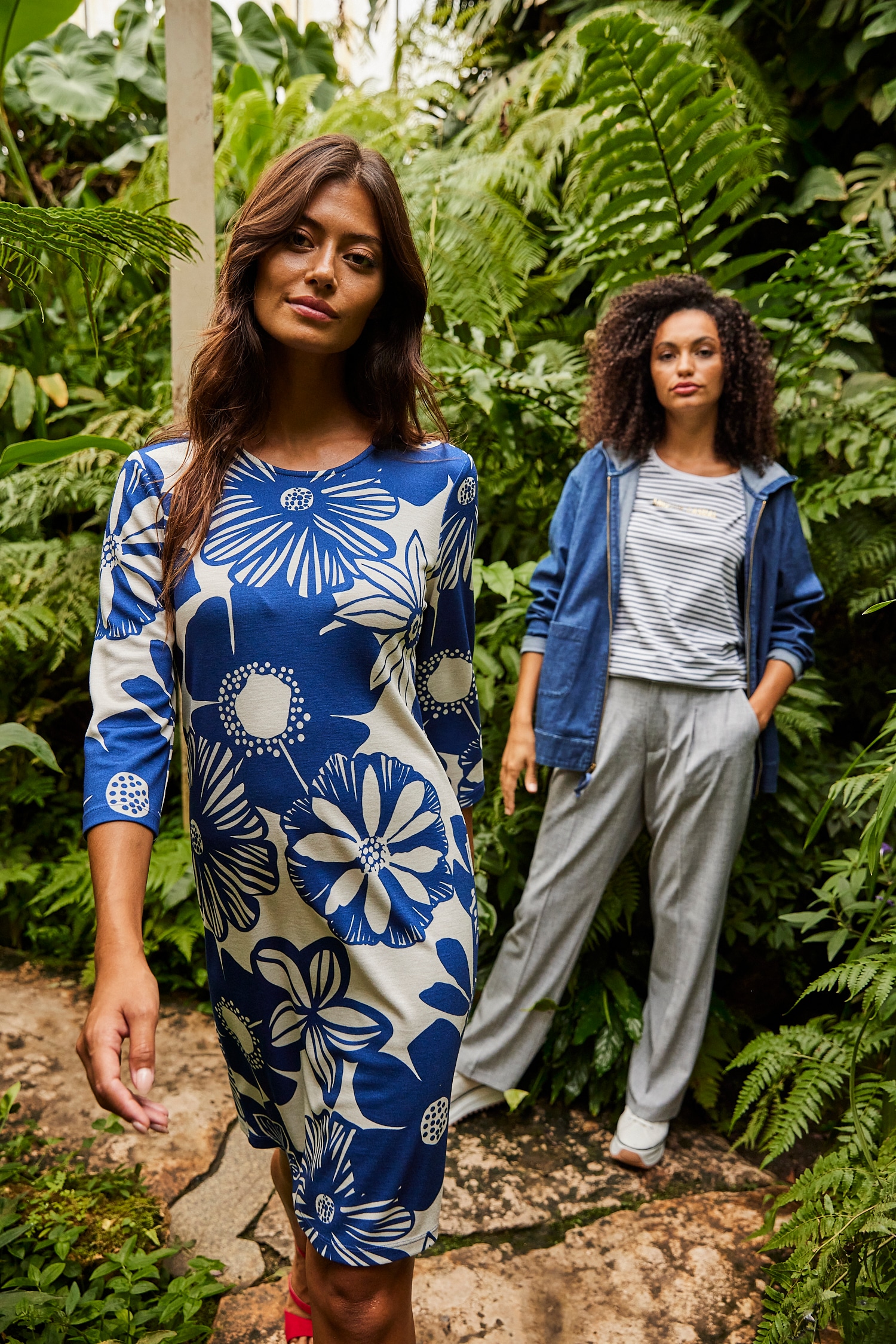 großem online NEUE Teil ein Unikat mit | Blütendruck Aniston - BAUR KOLLEKTION - SELECTED Jerseykleid, bestellen Jedes