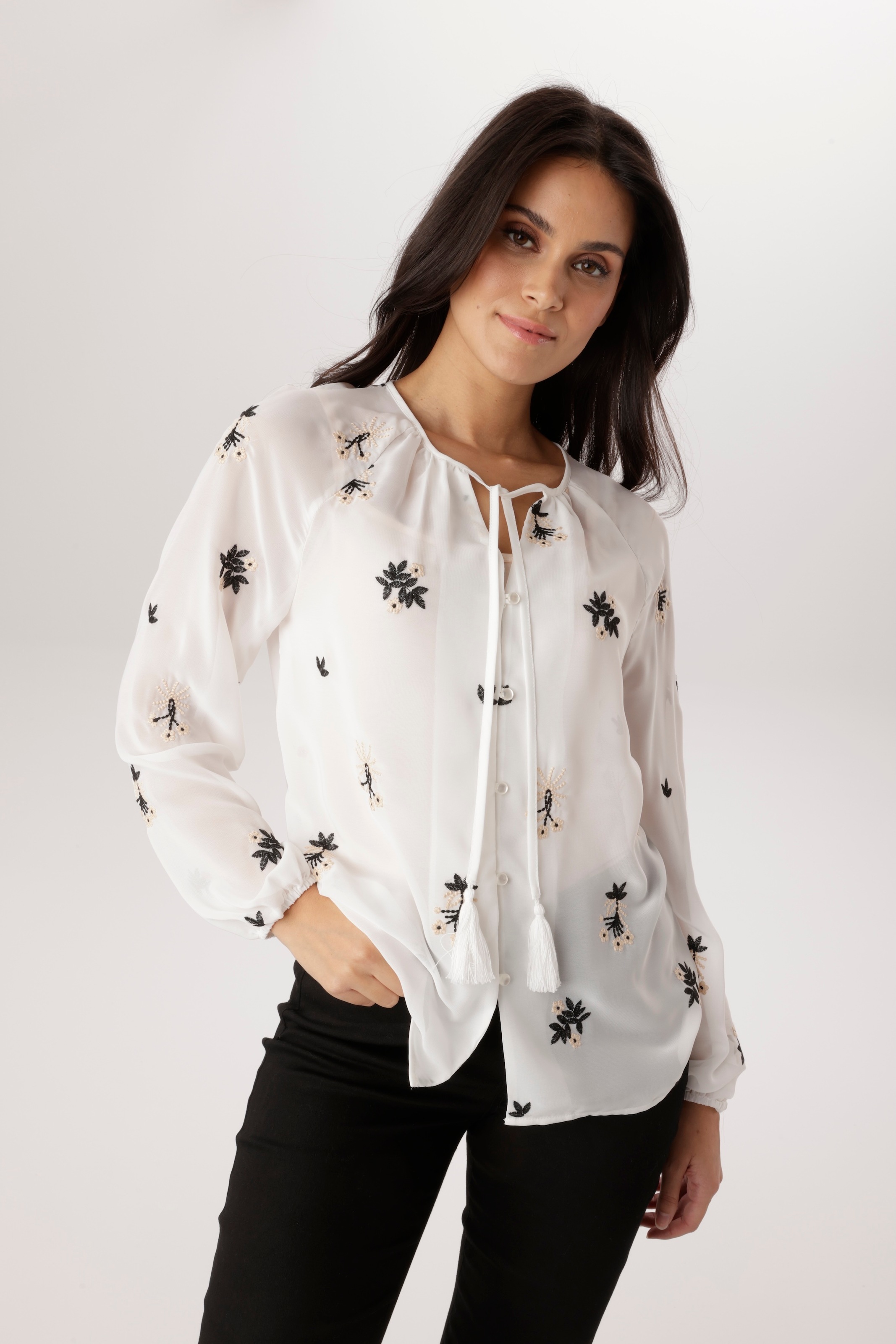 Aniston SELECTED Chiffonbluse mit modischer Blumenstickerei - NEUE KOLLEKTI günstig online kaufen