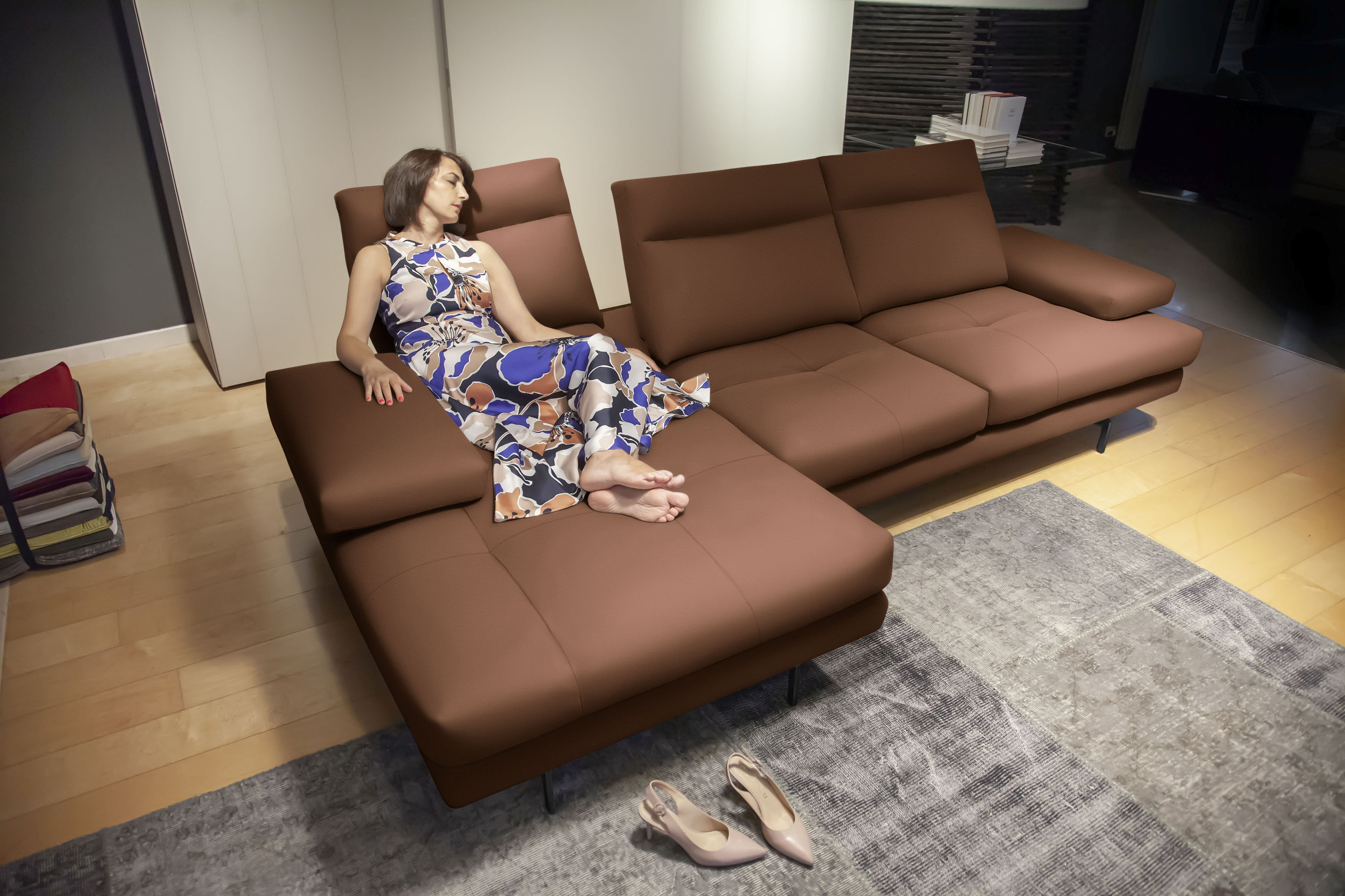 CALIA ITALIA Ecksofa "Toby Wing, B/T: 278/153 cm, Designsofa, Premium Sitzkomfort, L-Form" inklusive Sitztiefenverstellung, Füße in schwarz matt