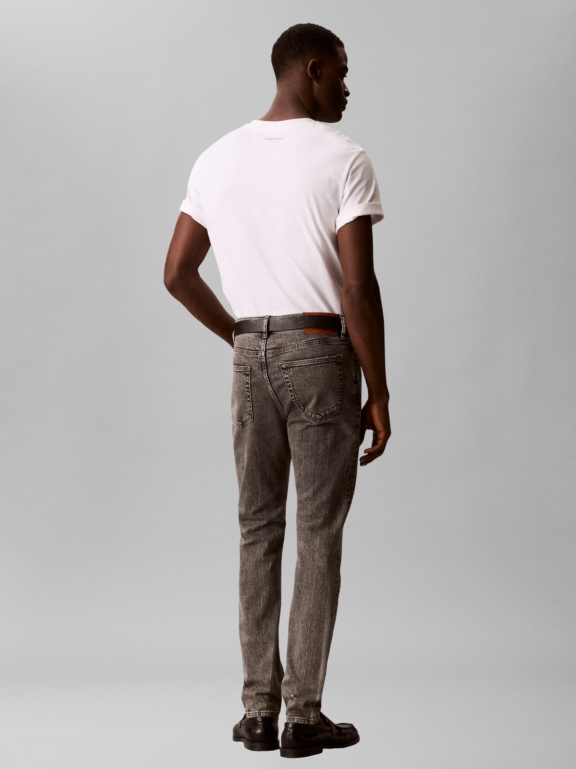 Calvin Klein Jeans »SLIM TAPER« mit Markenlabel