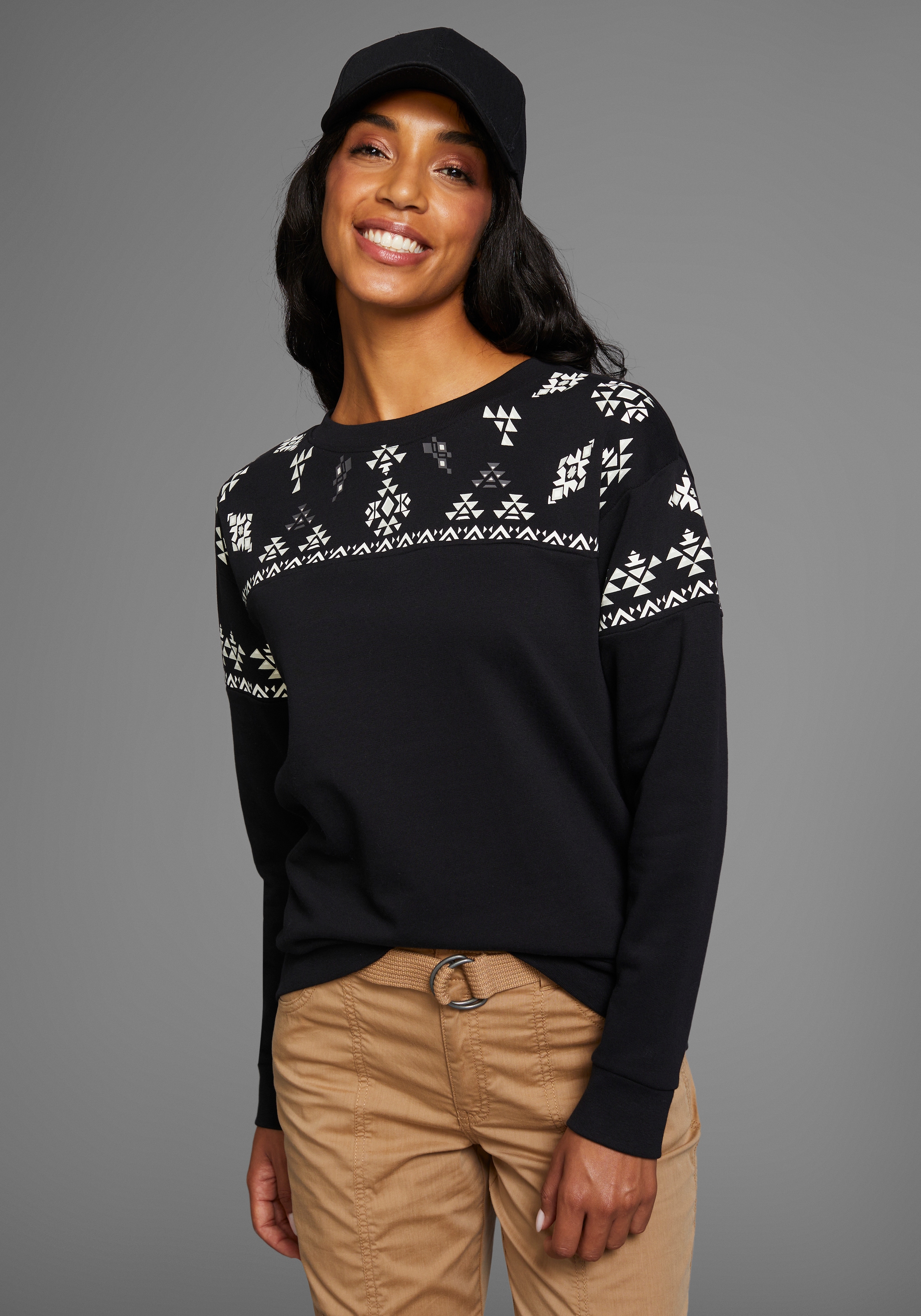 KangaROOS Sweatshirt, Oversize-Passform, mit Rundhals, hüftbedeckende Länge