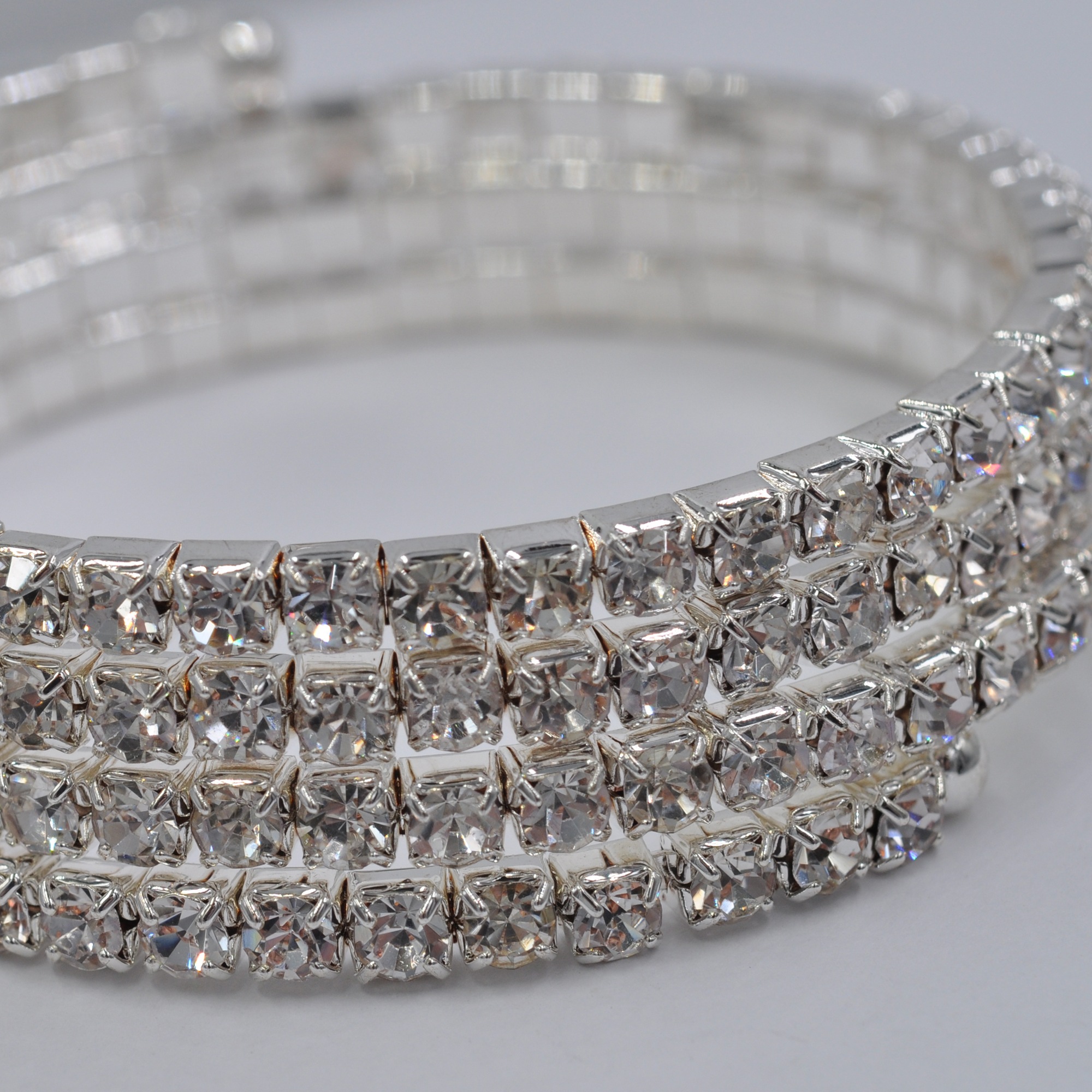 Steuer Armband »Gedrehter Strassarmreif silberfarben«