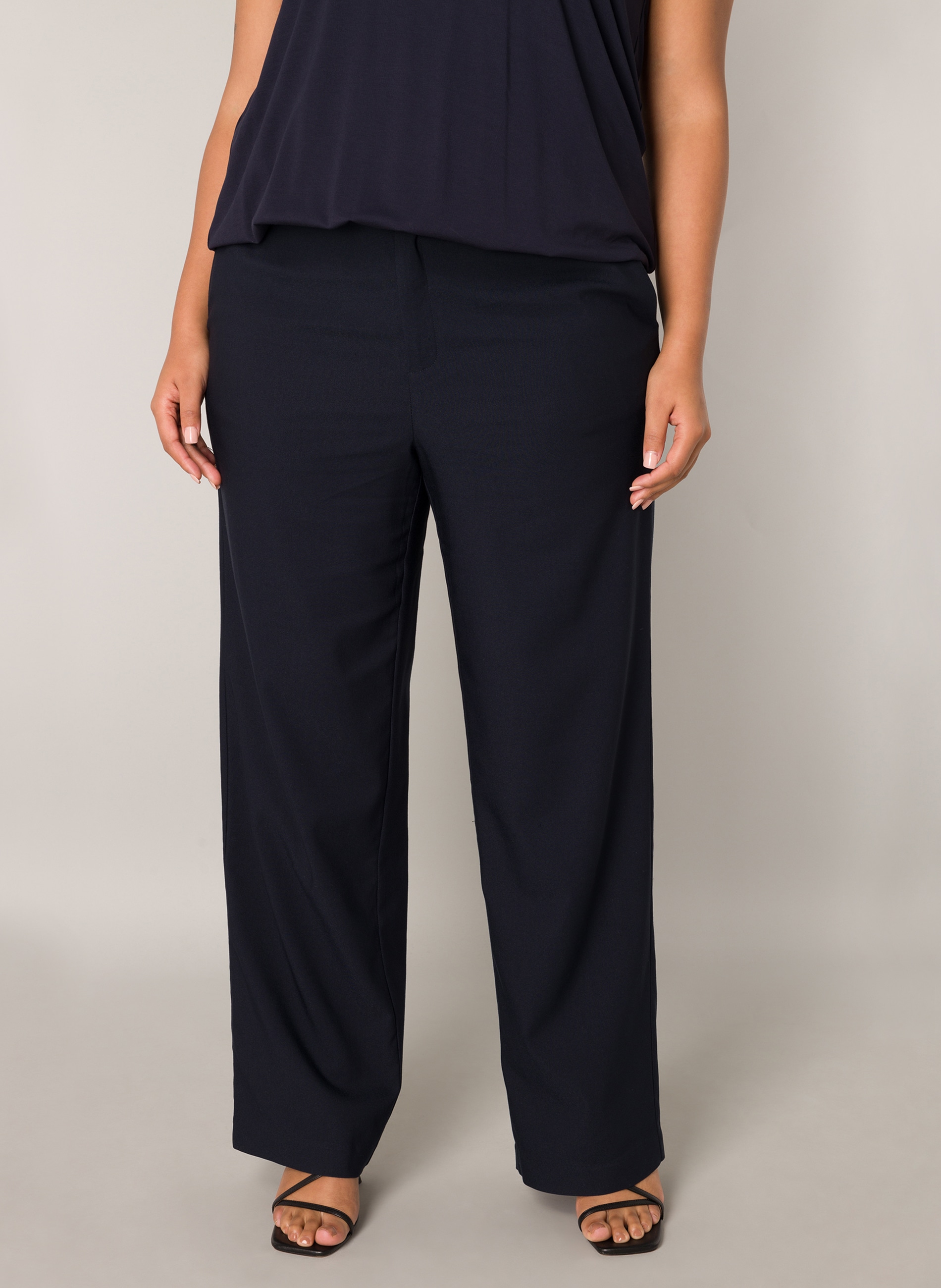 Base Level Curvy Stoffhose, Sommerhose mit Schlag und Viskose günstig online kaufen