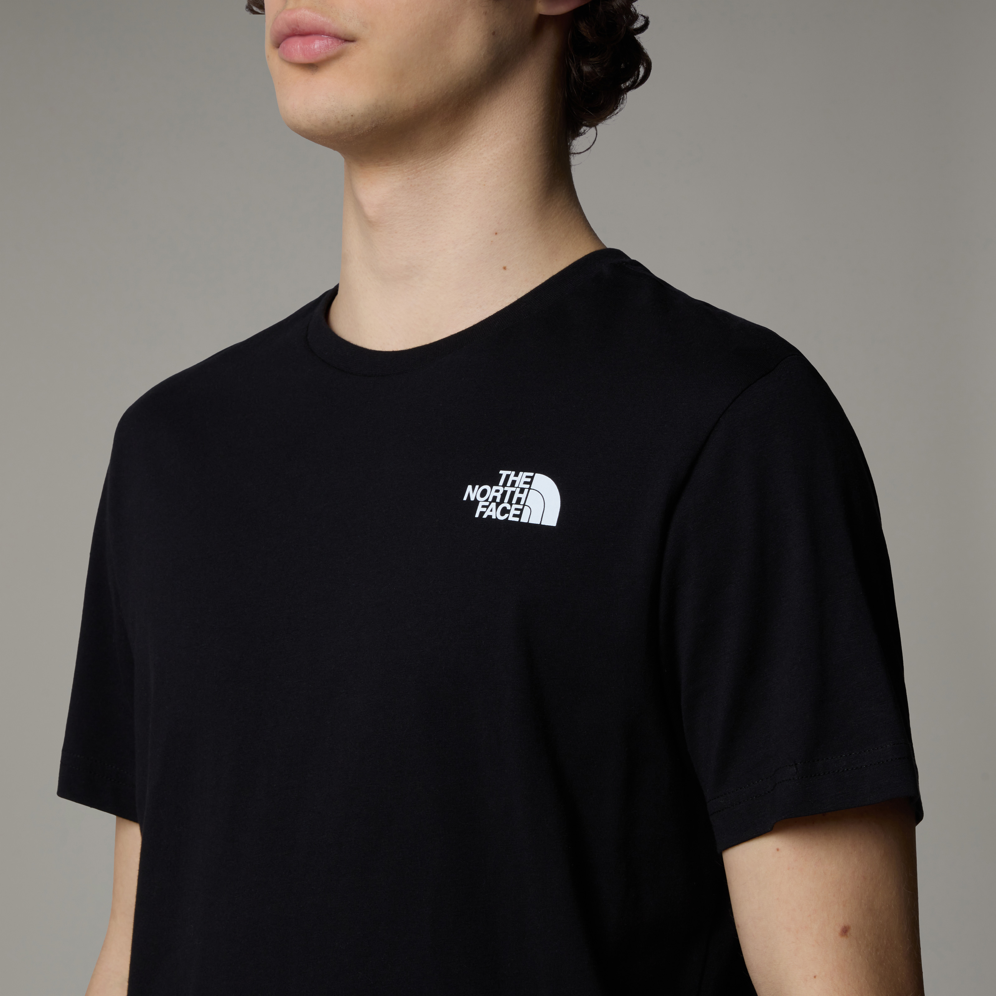 The North Face T-Shirt "NSE Box Celebration T-Shirt für Herren" mit Rundhalsausschnitt, mit Logo auf der Vorderseite