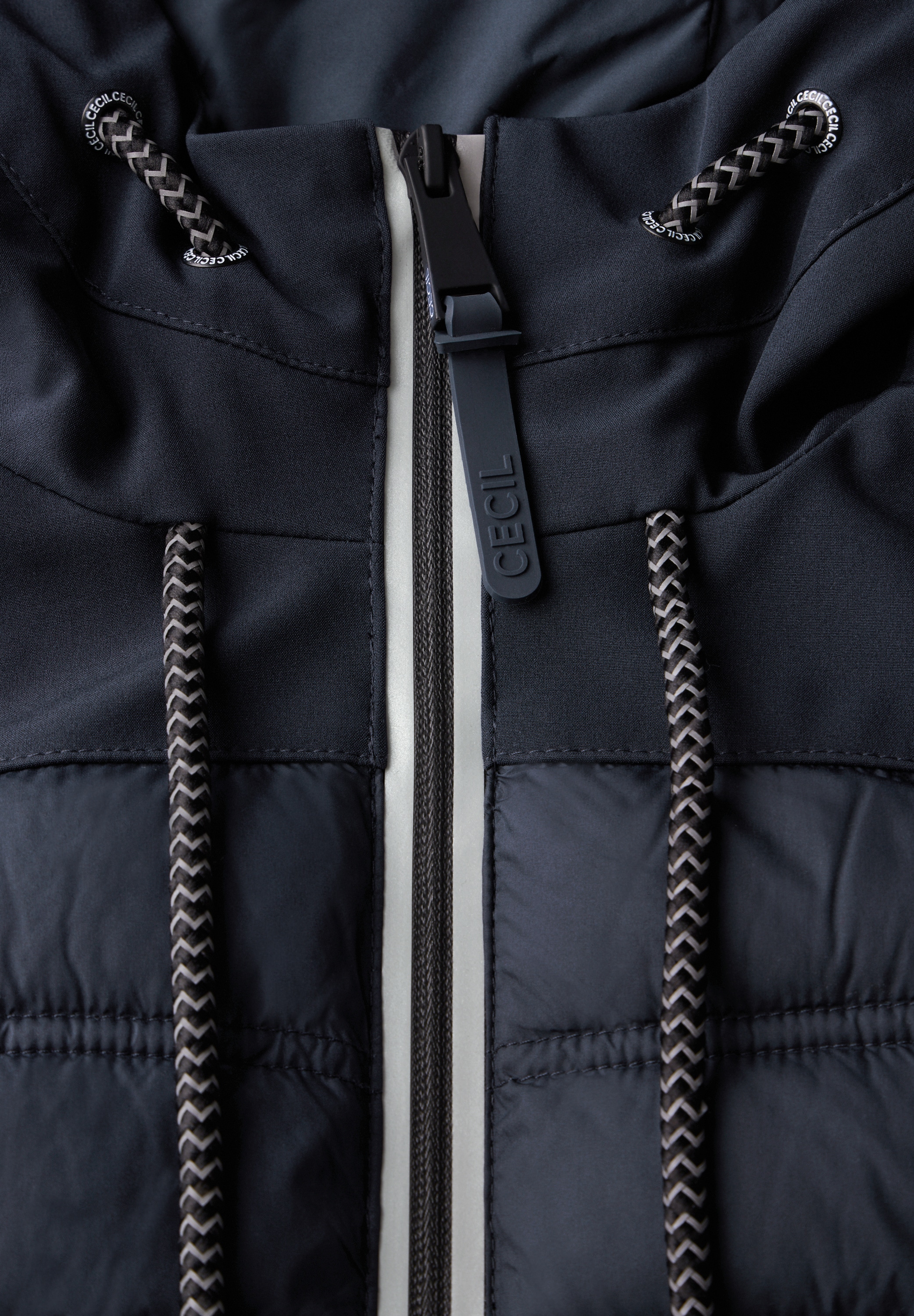 Cecil Steppjacke, mit Kapuze, mit Kapuze