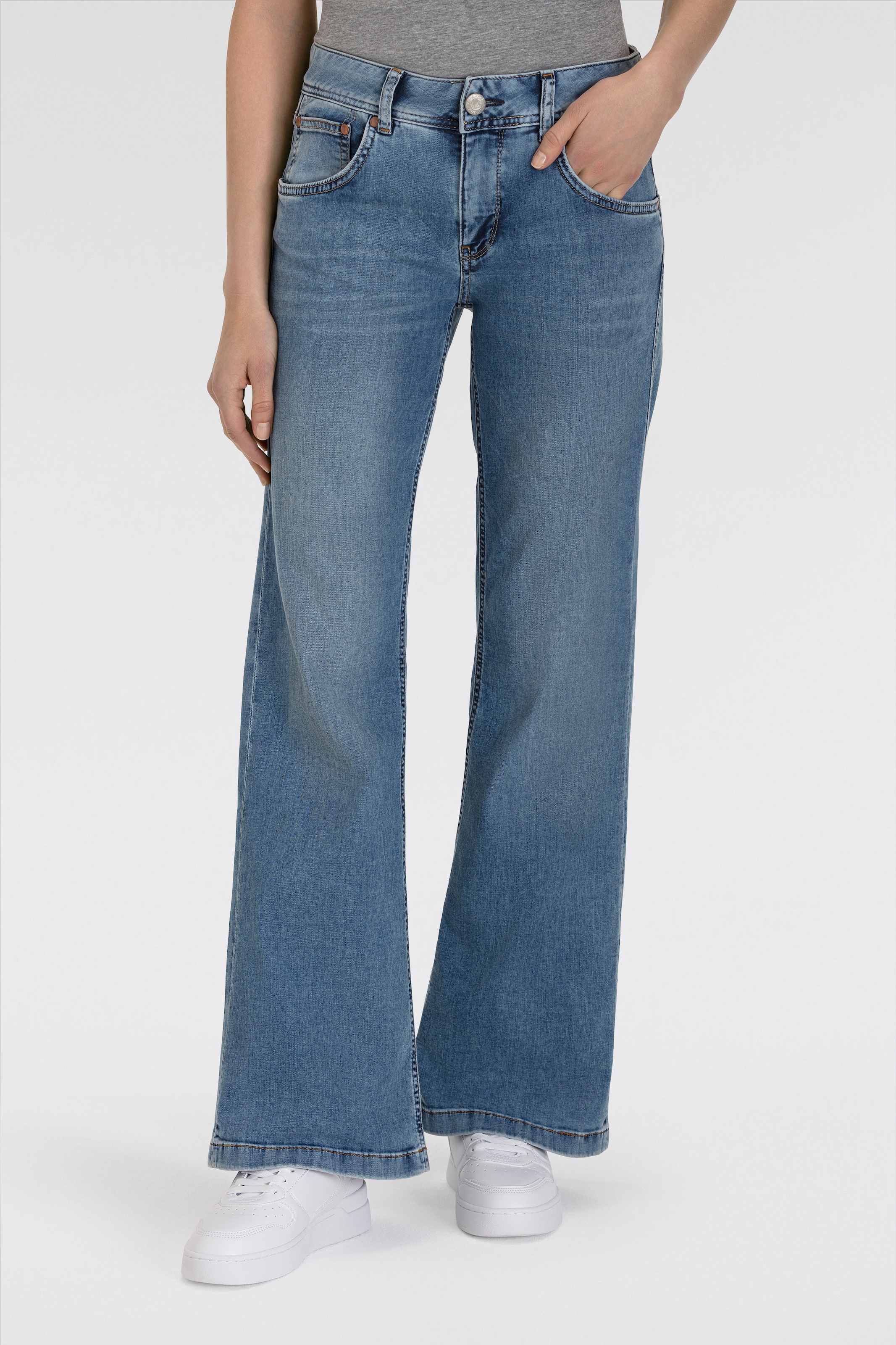 Herrlicher 5-Pocket-Jeans "Edna Denim Light", im Flared Fit günstig online kaufen