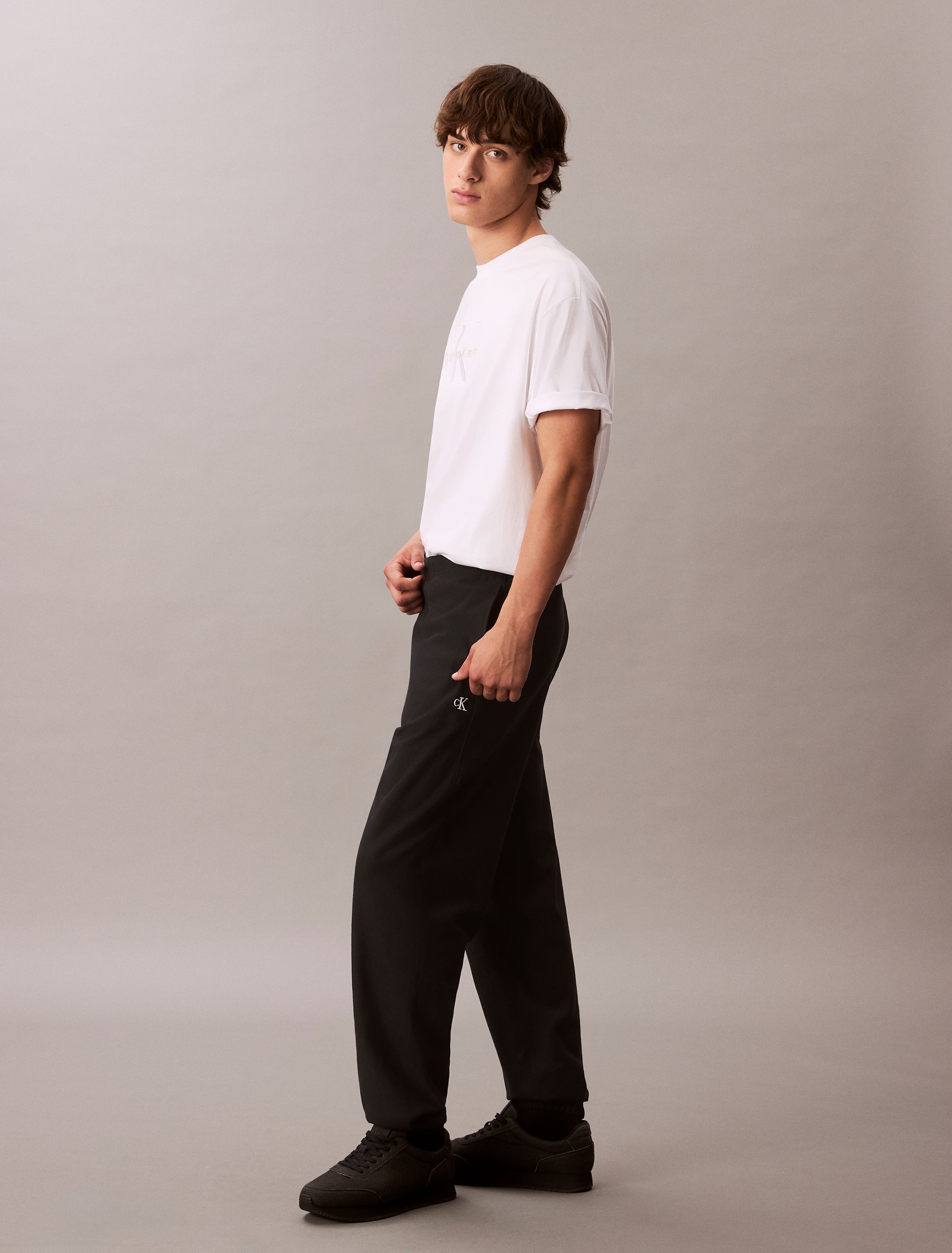 Calvin Klein Jeans Sweathose »PREMIUM TERRY MONOGRAM JOGGER«, Mit elastischem Bund
