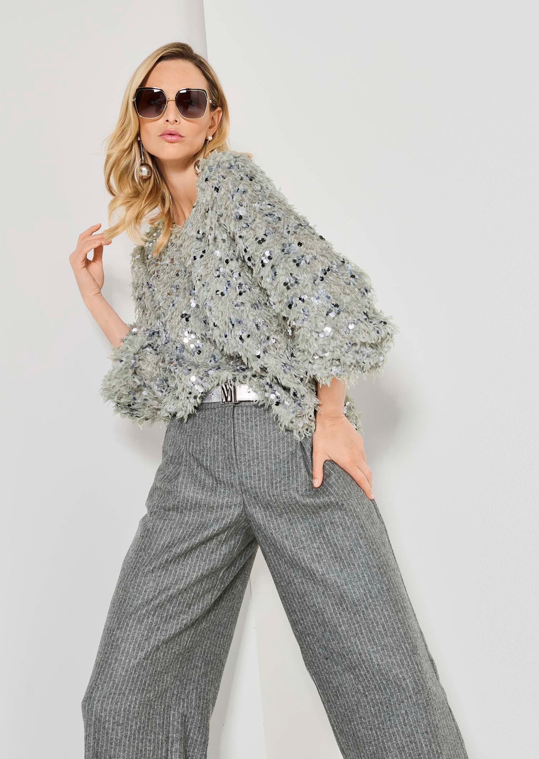 MADELEINE Langarmshirt »Sweatshirt Glitzersweatshirt mit Federn«