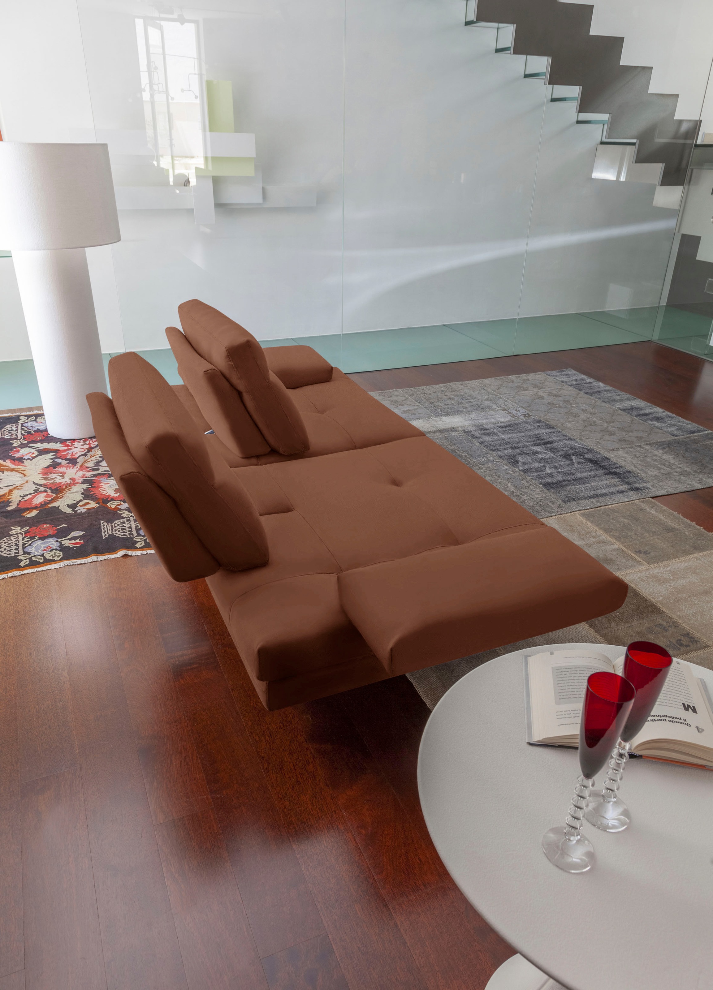 CALIA ITALIA 3,5-Sitzer »Toby Wing, italienisches Designsofa mit erstklassigem Sitzkomfort«, inklusive Sitztiefenverstellung, Füße in Chrom glänzend