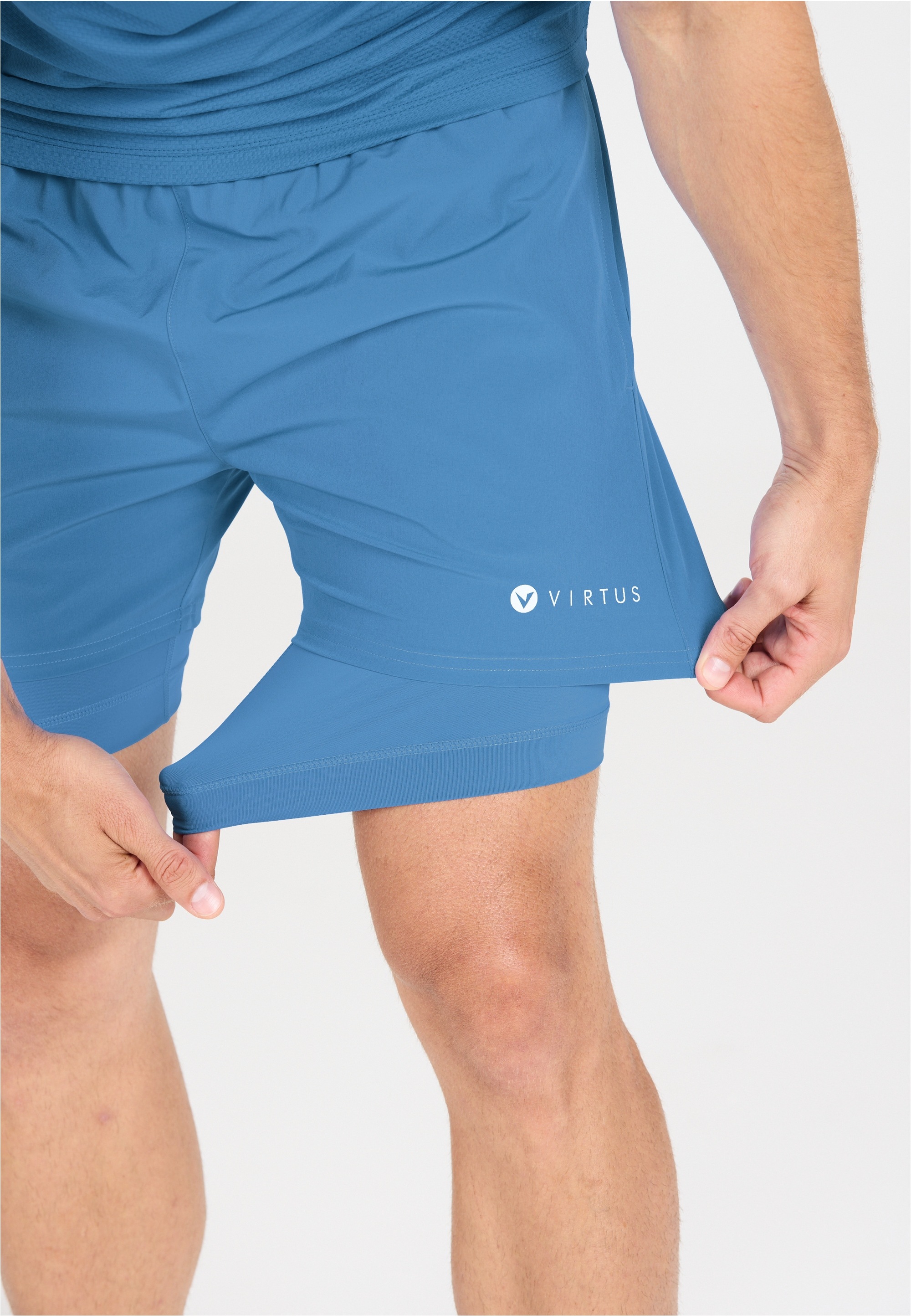 Virtus Shorts »Zayne«, mit 4-Wege-Stretch und Innenhose
