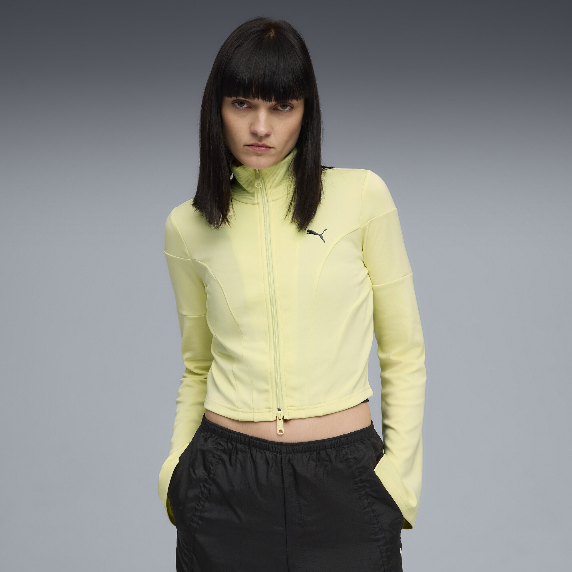 PUMA Trainingsjacke "DARE TO Slim Cropped Trainingsjacke Damen" günstig online kaufen